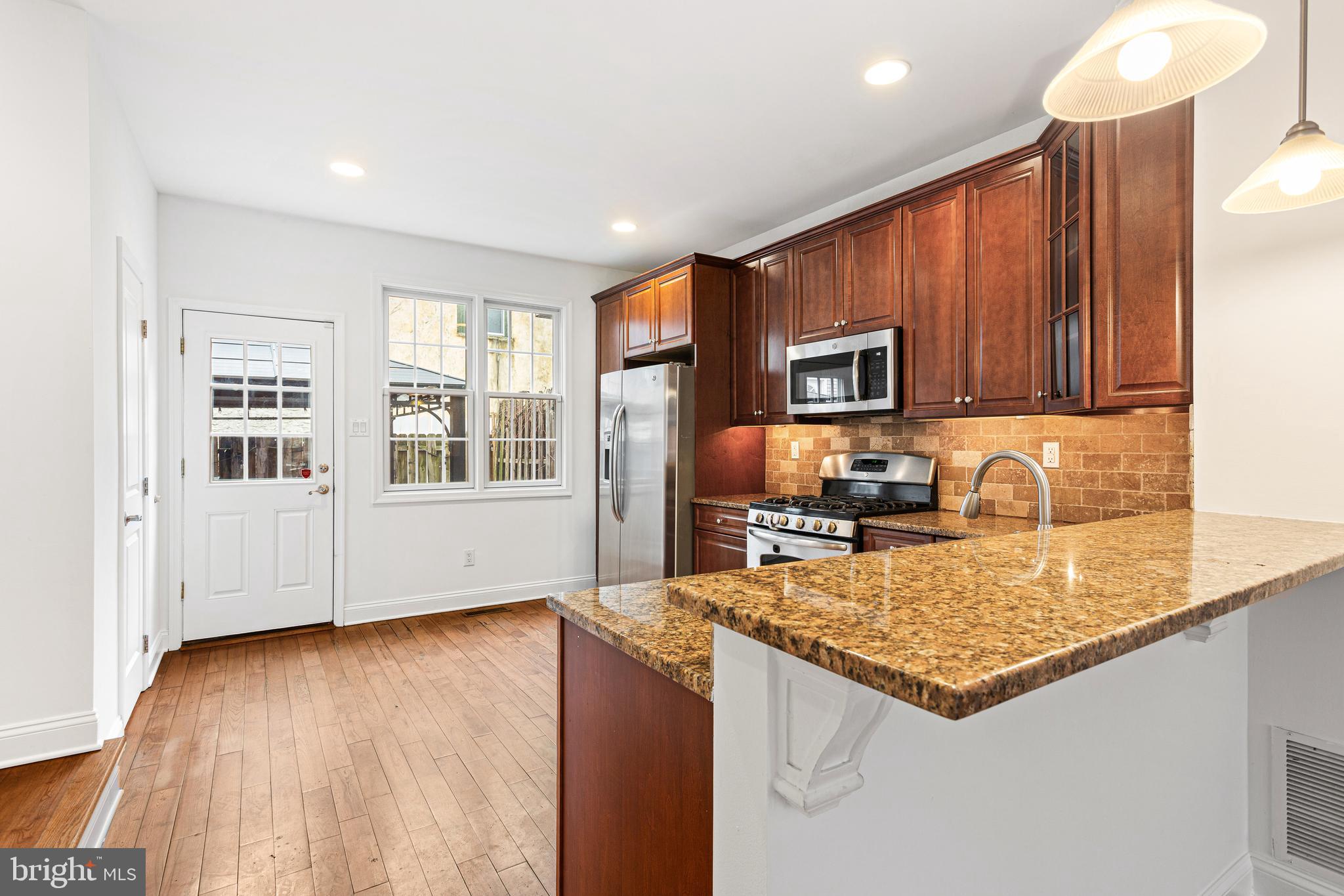 2110 CARPENTER STREET