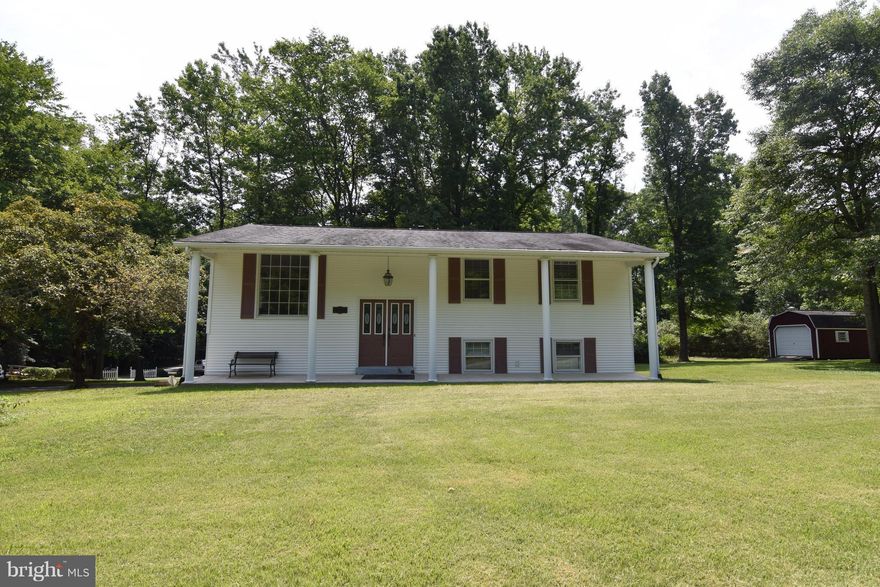 Spacious home on corner lot with mature landscaping.  House has been freshly painted, hardwood floors have been refinished. Basement is finished off with family room, den & 1/ bath.  Over sized 1 car garage and a workshop.  Shows well and ready for new buyers!!