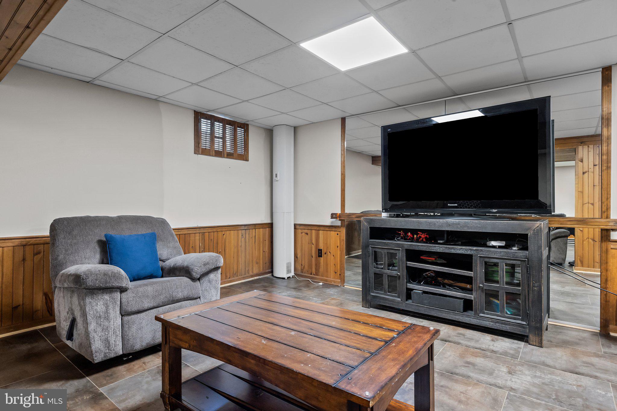 MIRROR LAKE FARMS - Residential