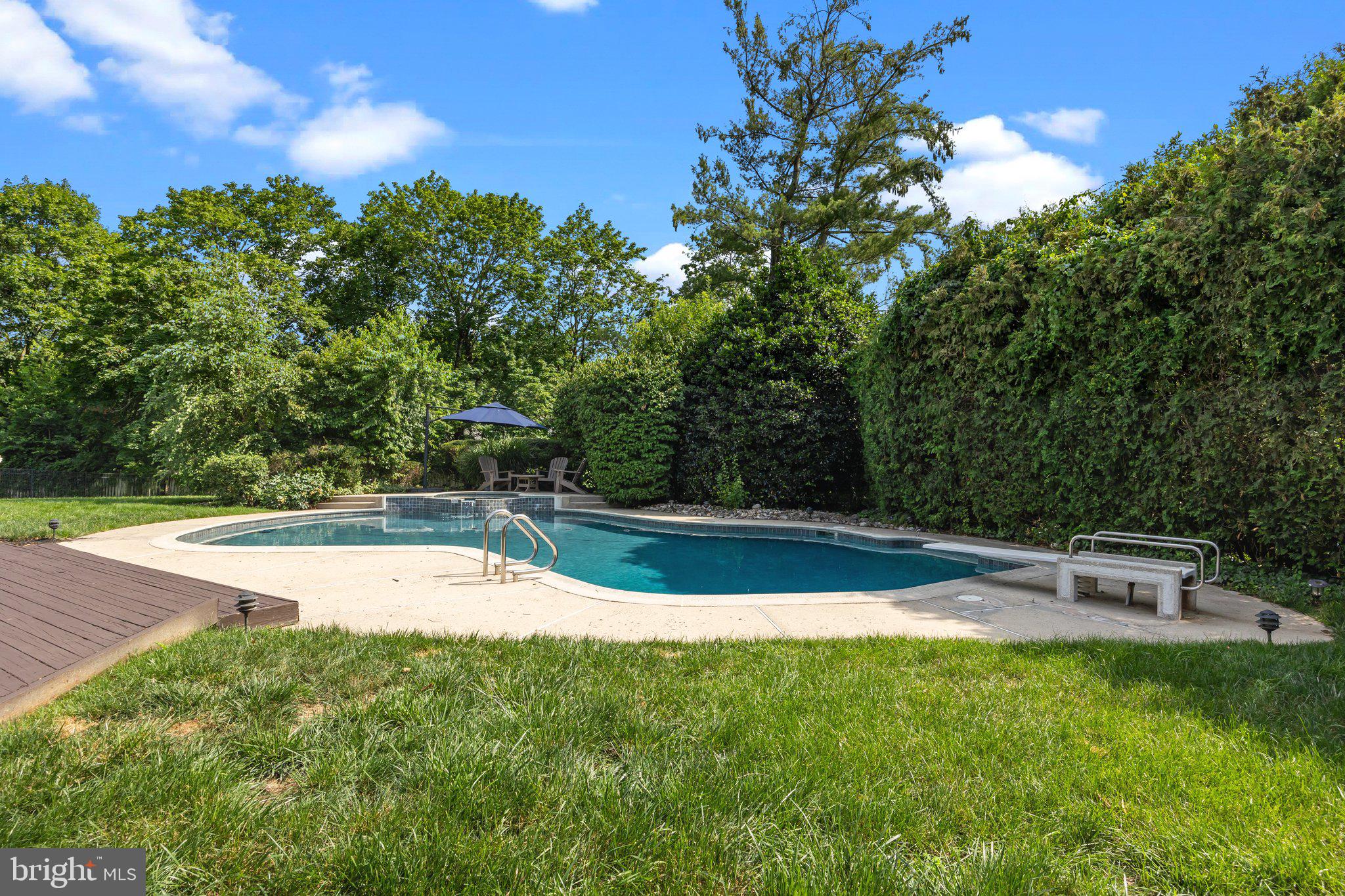 MIRROR LAKE FARMS - Residential