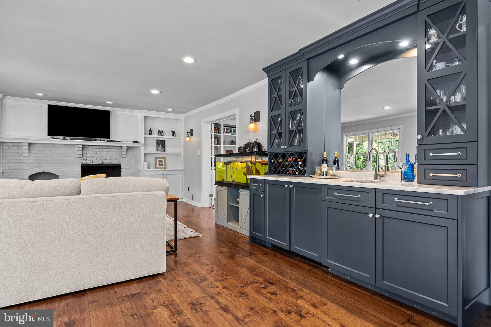 MIRROR LAKE FARMS - Residential