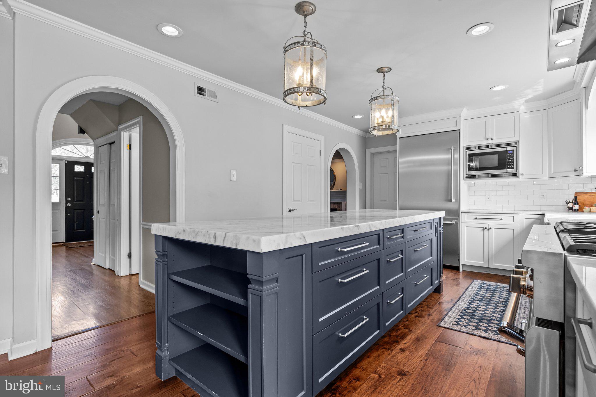 MIRROR LAKE FARMS - Residential