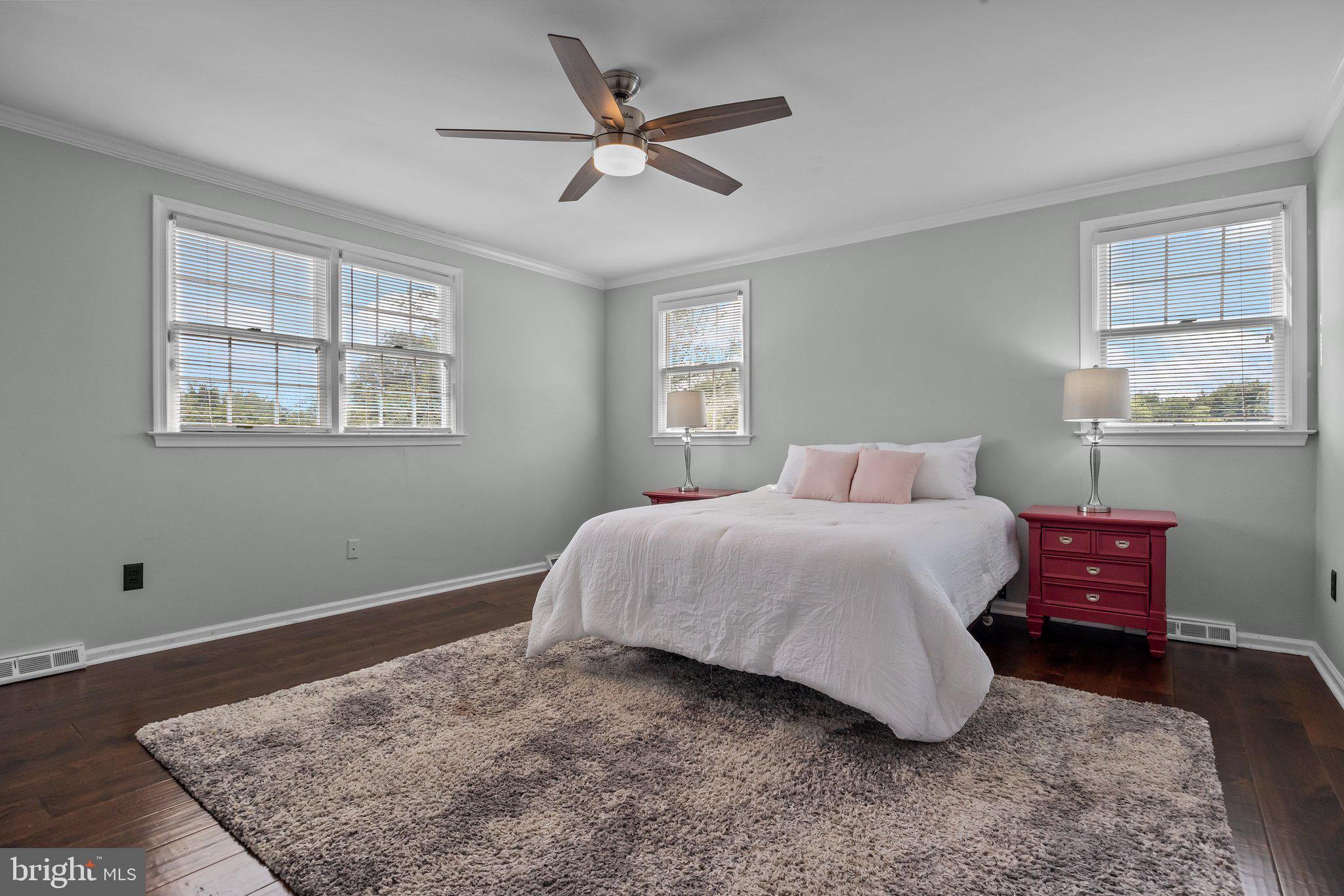 MIRROR LAKE FARMS - Residential