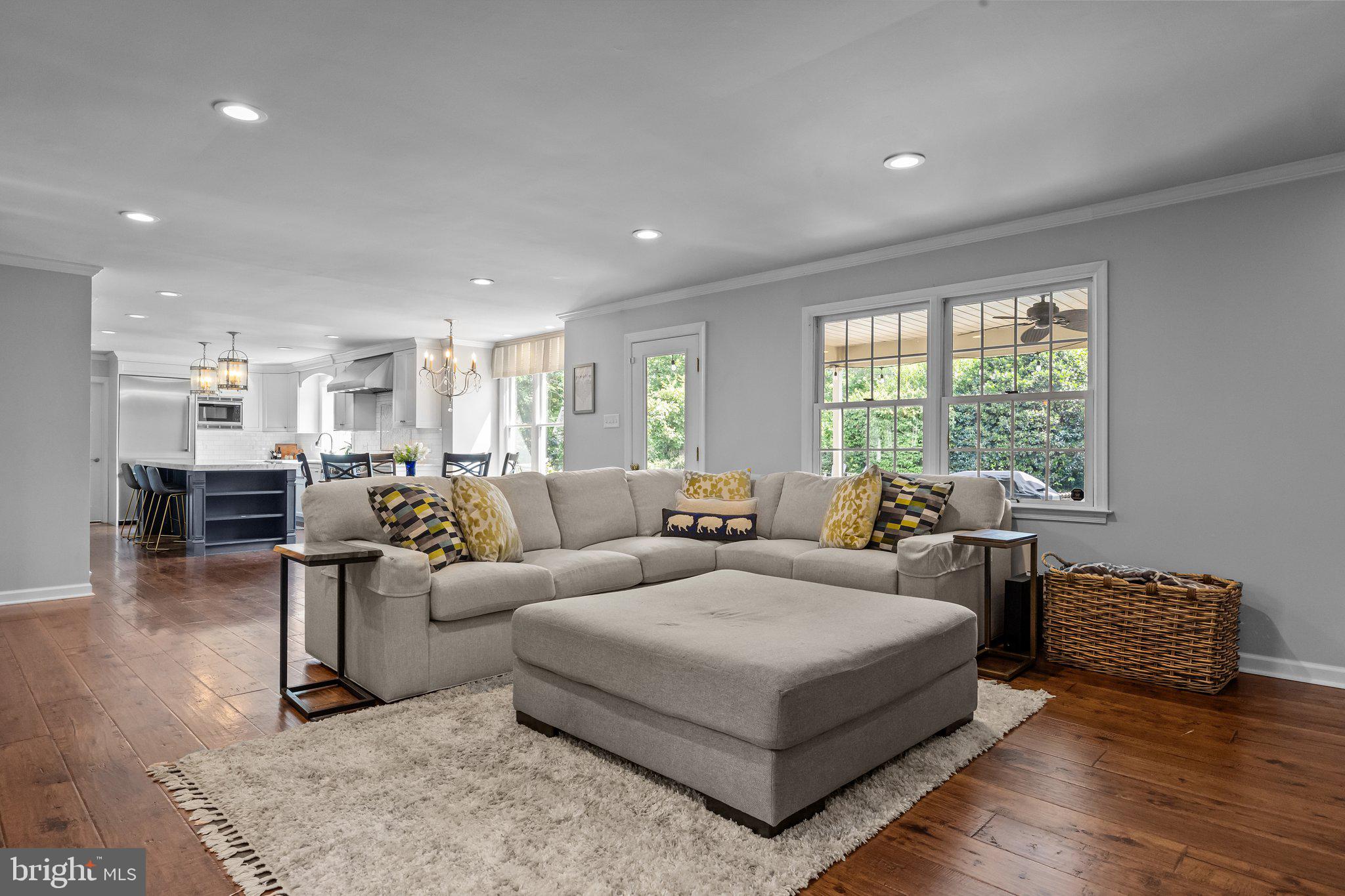 MIRROR LAKE FARMS - Residential