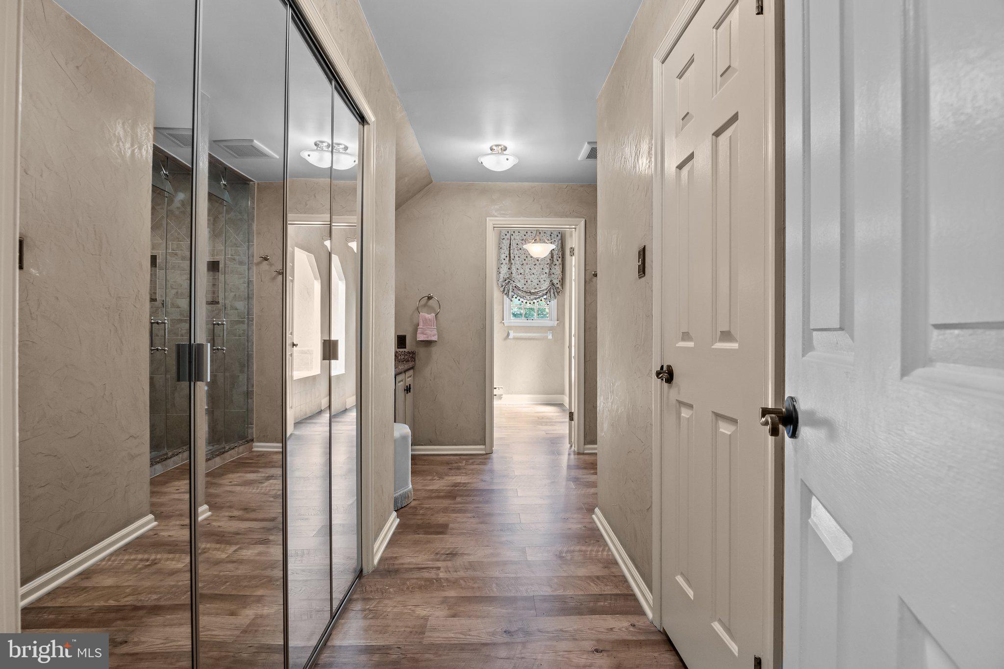 MIRROR LAKE FARMS - Residential