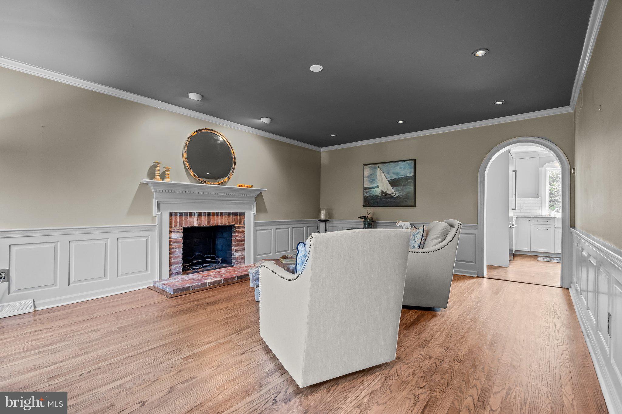 MIRROR LAKE FARMS - Residential