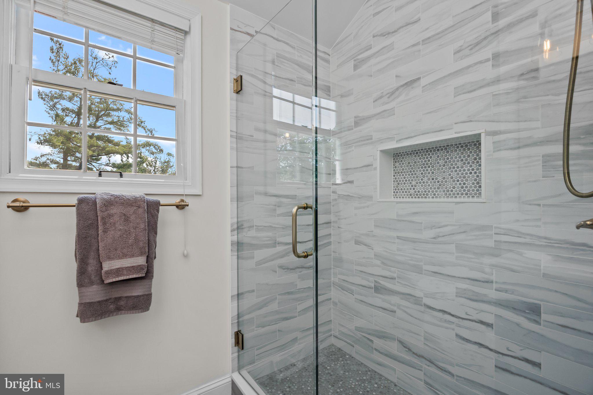 MIRROR LAKE FARMS - Residential