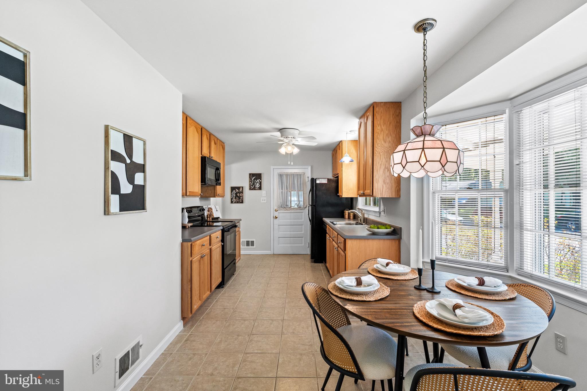 6608 GREY FOX DRIVE