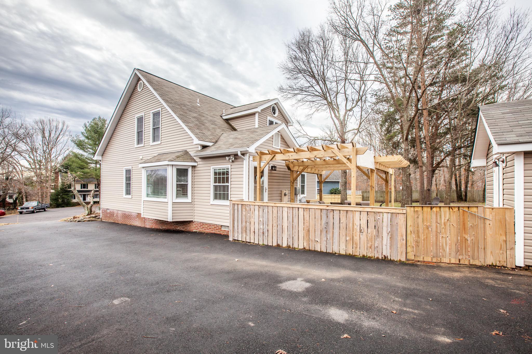 STONEWALL ESTATES - Residential