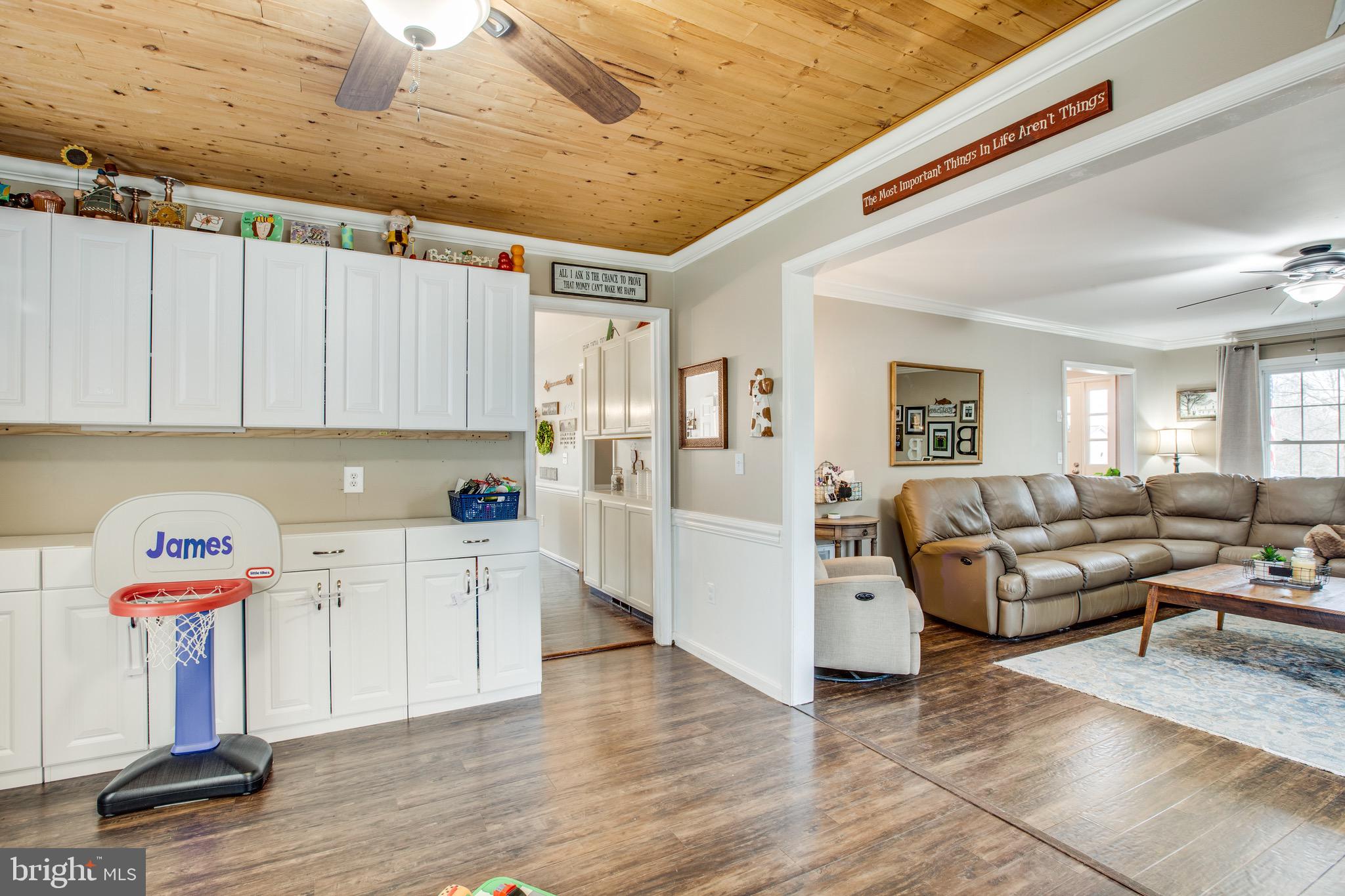 STONEWALL ESTATES - Residential