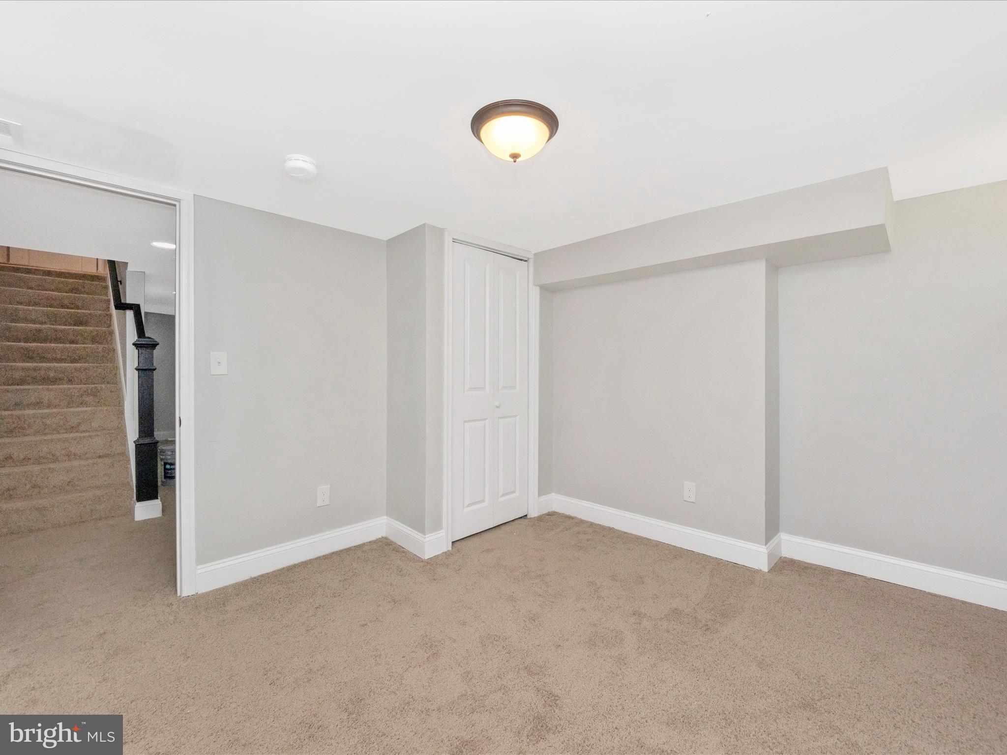 BROADWAY EAST - Residential