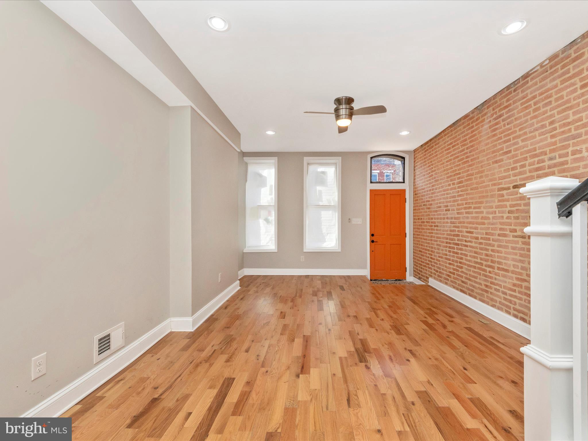 BROADWAY EAST - Residential