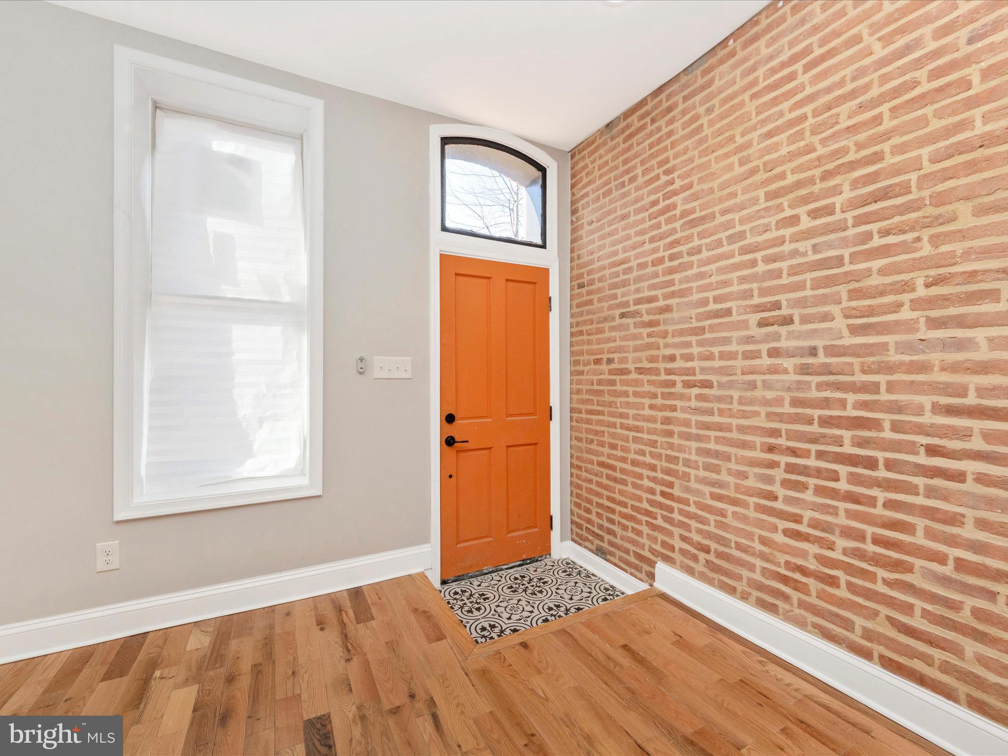 BROADWAY EAST - Residential