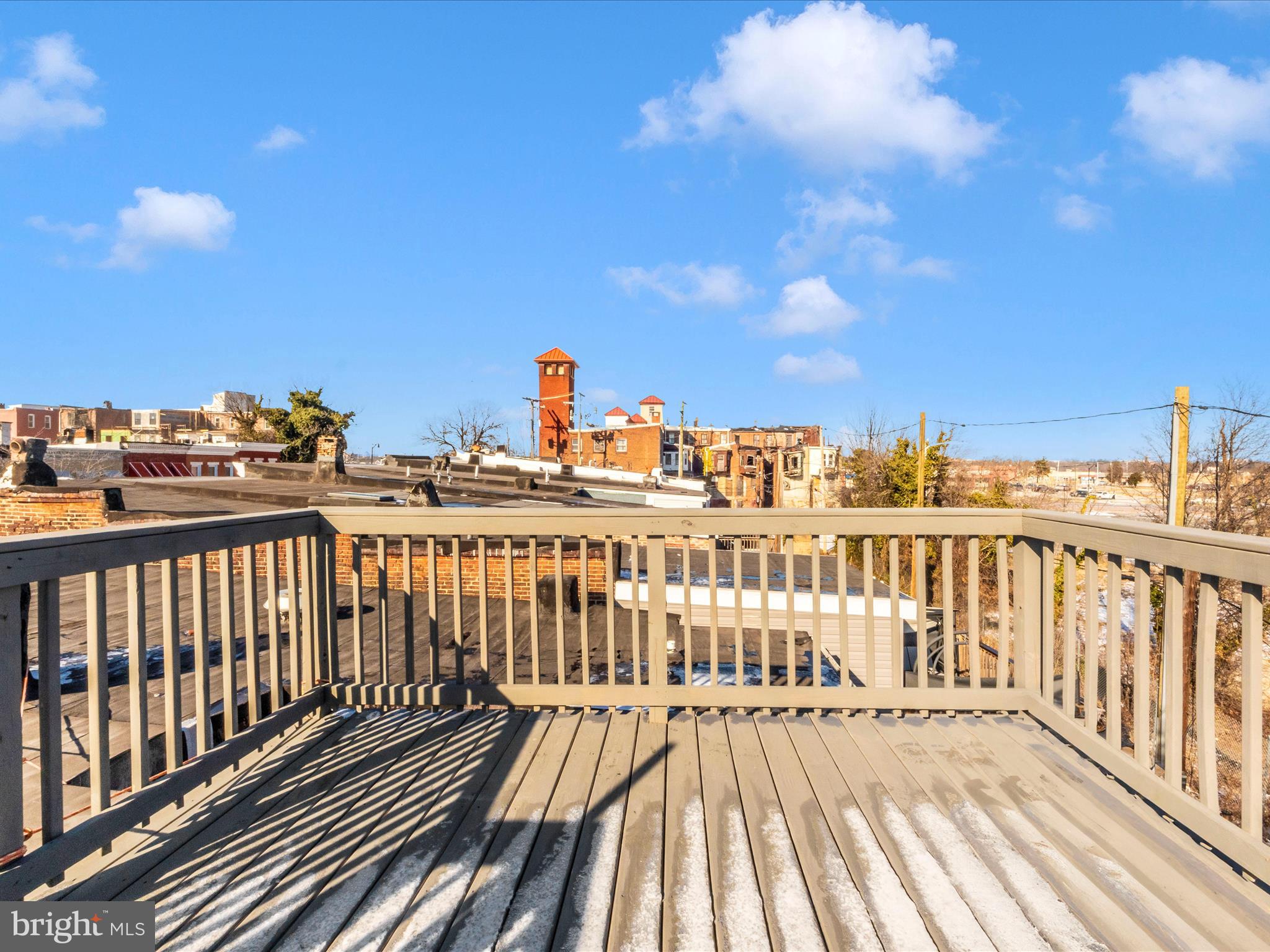 BROADWAY EAST - Residential