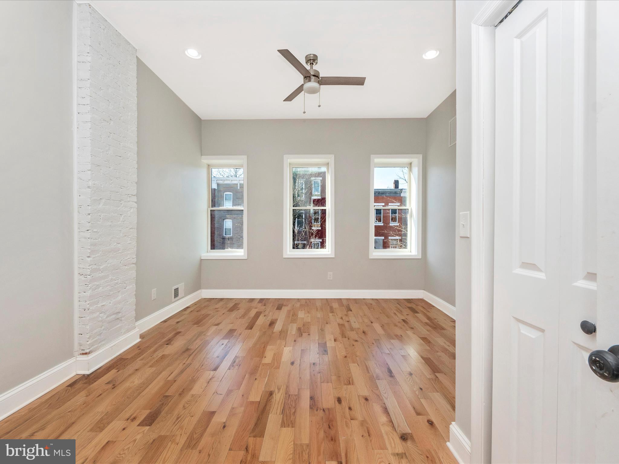 BROADWAY EAST - Residential