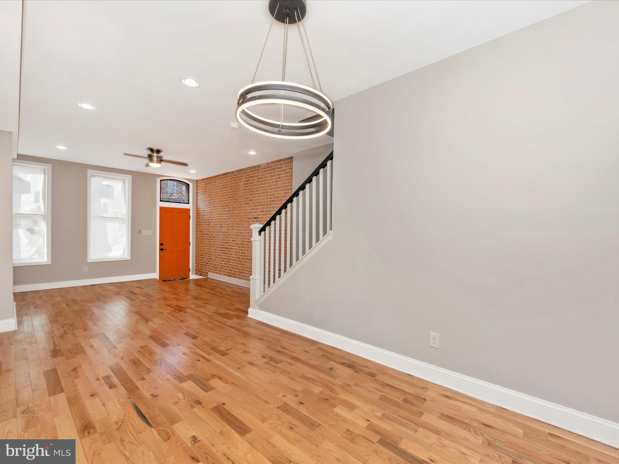 BROADWAY EAST - Residential