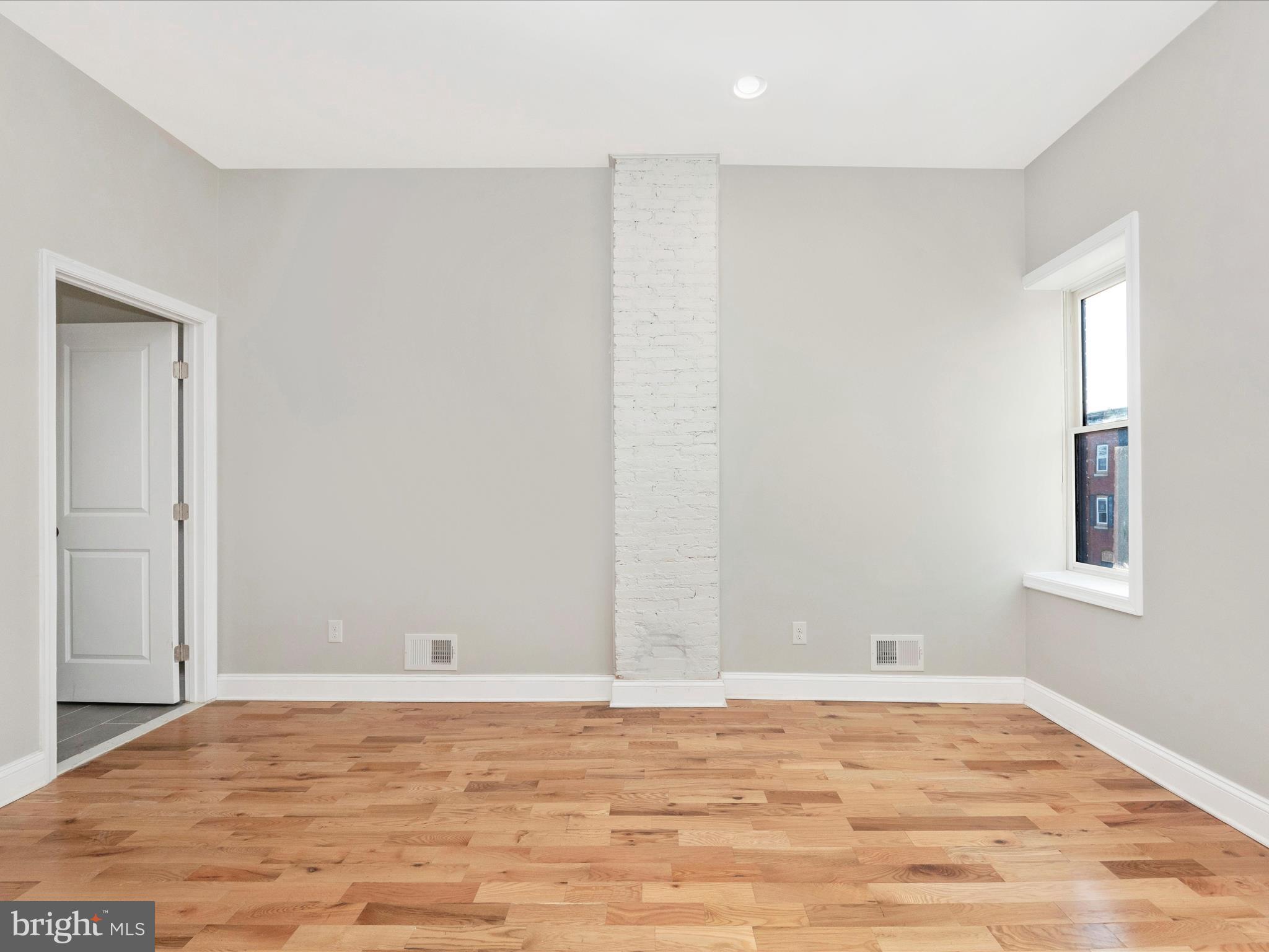 BROADWAY EAST - Residential