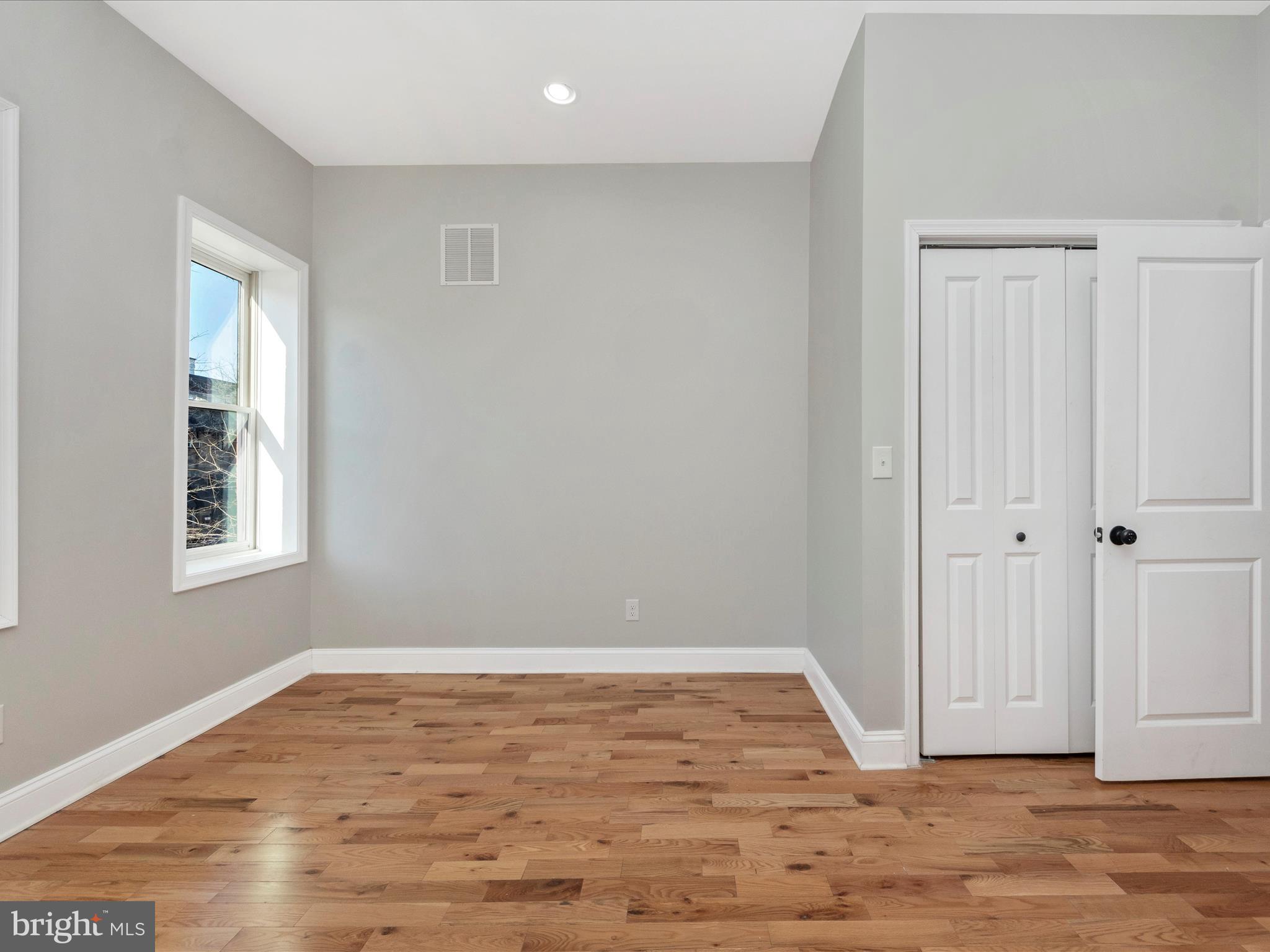 BROADWAY EAST - Residential