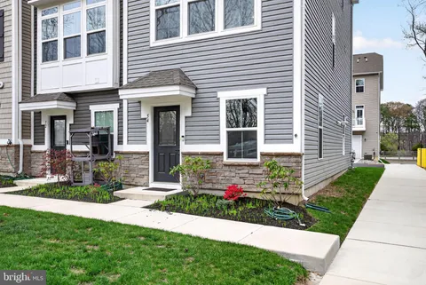 MLS: NJCD2116614