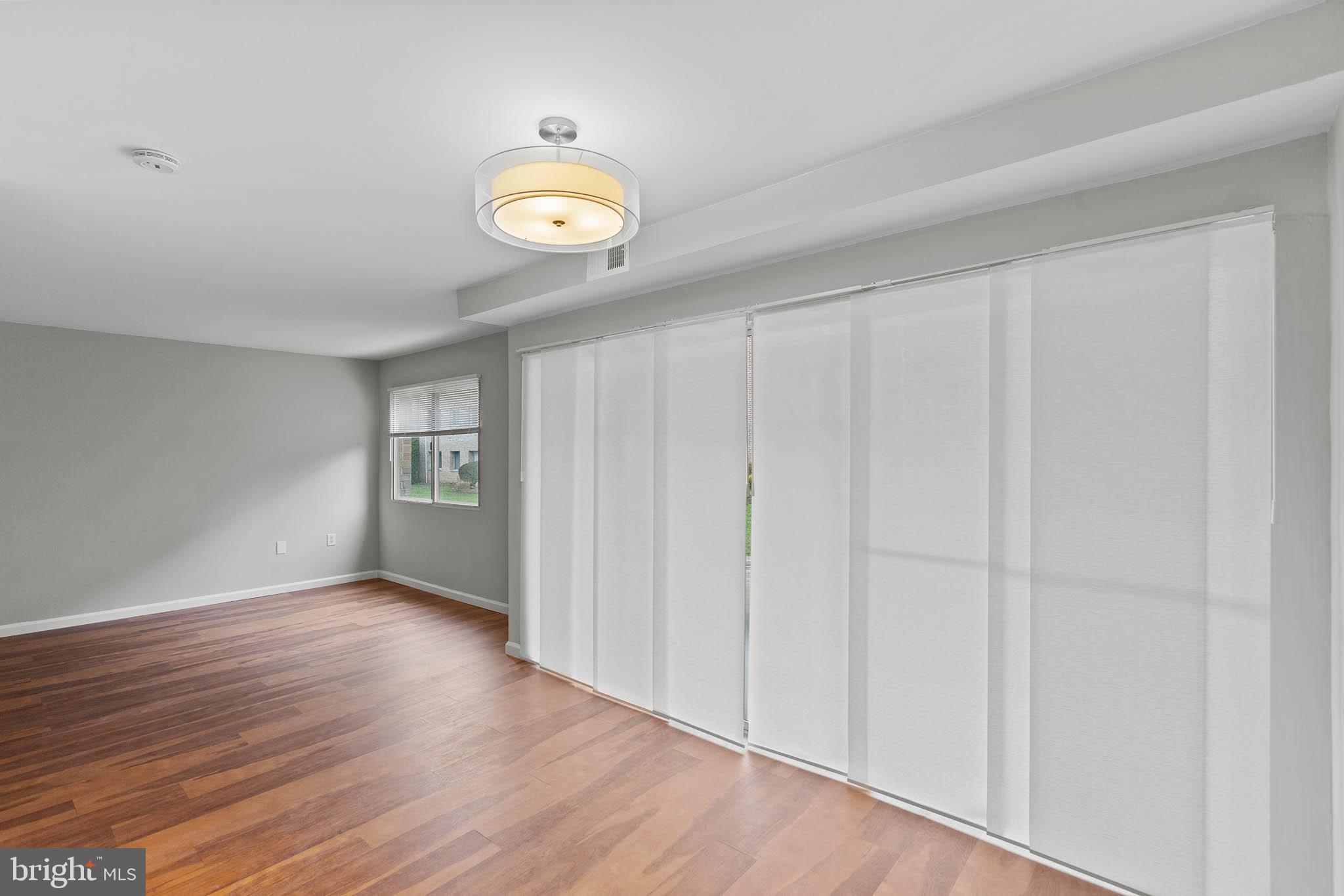 GRAND BEL MANOR - Residential