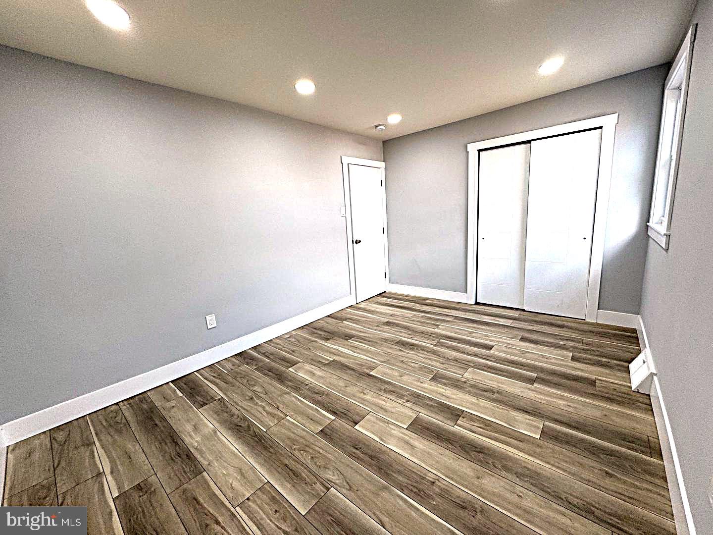 ROXBOROUGH - Residential