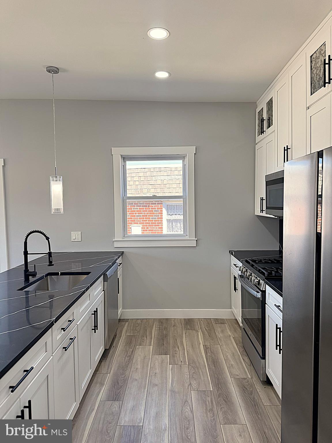 ROXBOROUGH - Residential