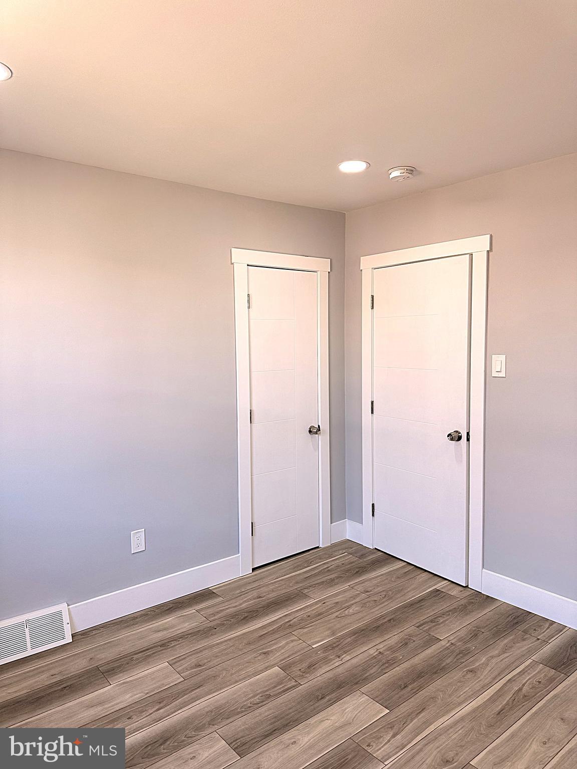 ROXBOROUGH - Residential