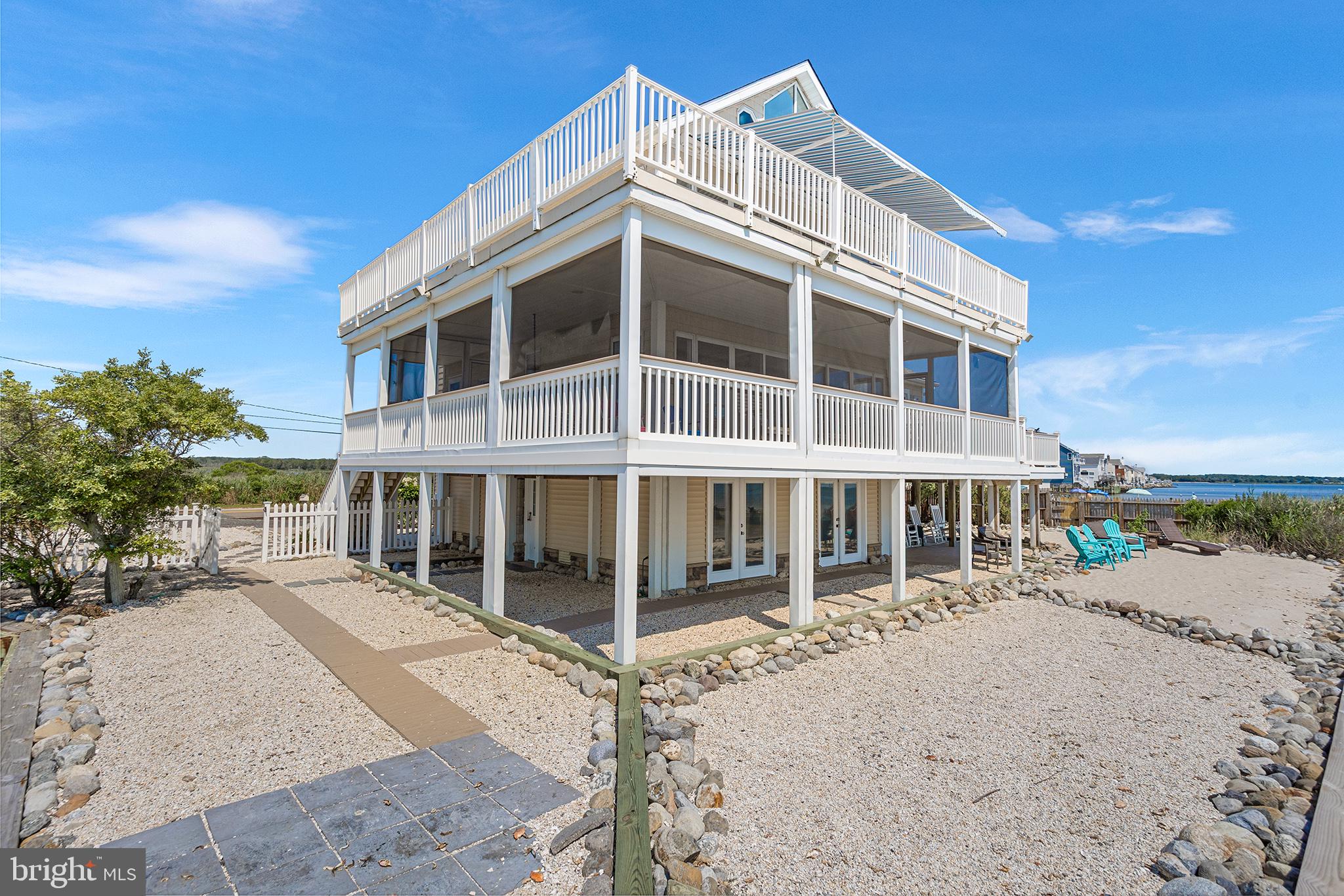 379 BAYSHORE DRIVE