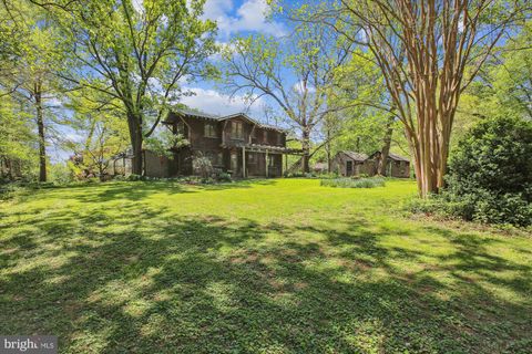 Photo of 12320 Stoney Creek Road, POTOMAC, MD 20854 (MLS # MDMC2177632)