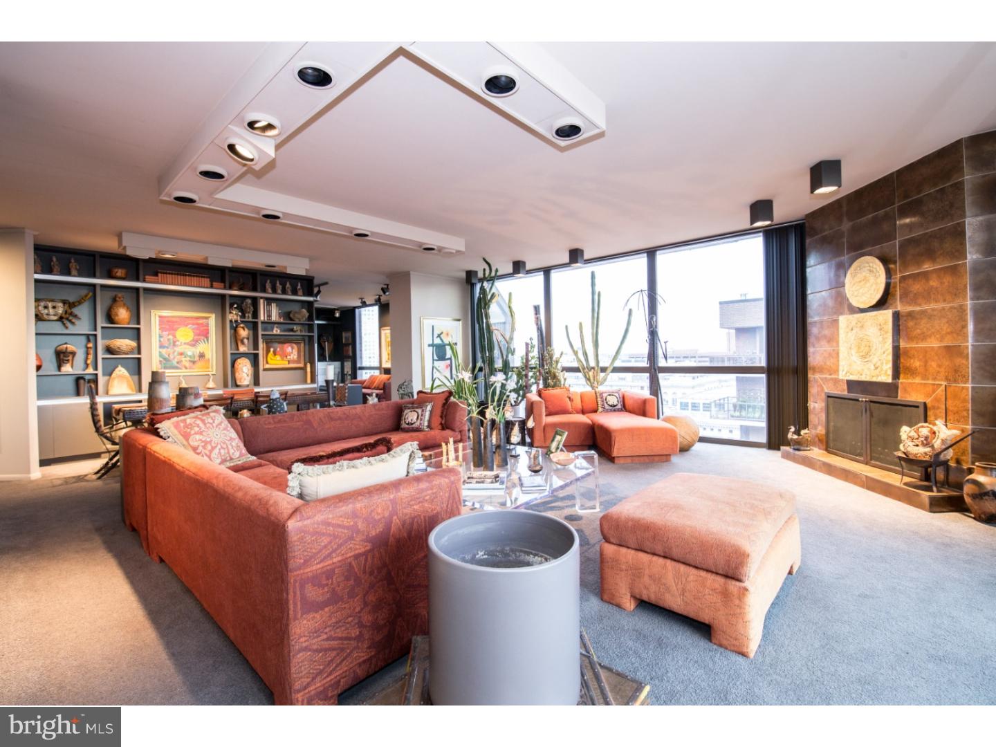 SOCIETY HILL - Residential