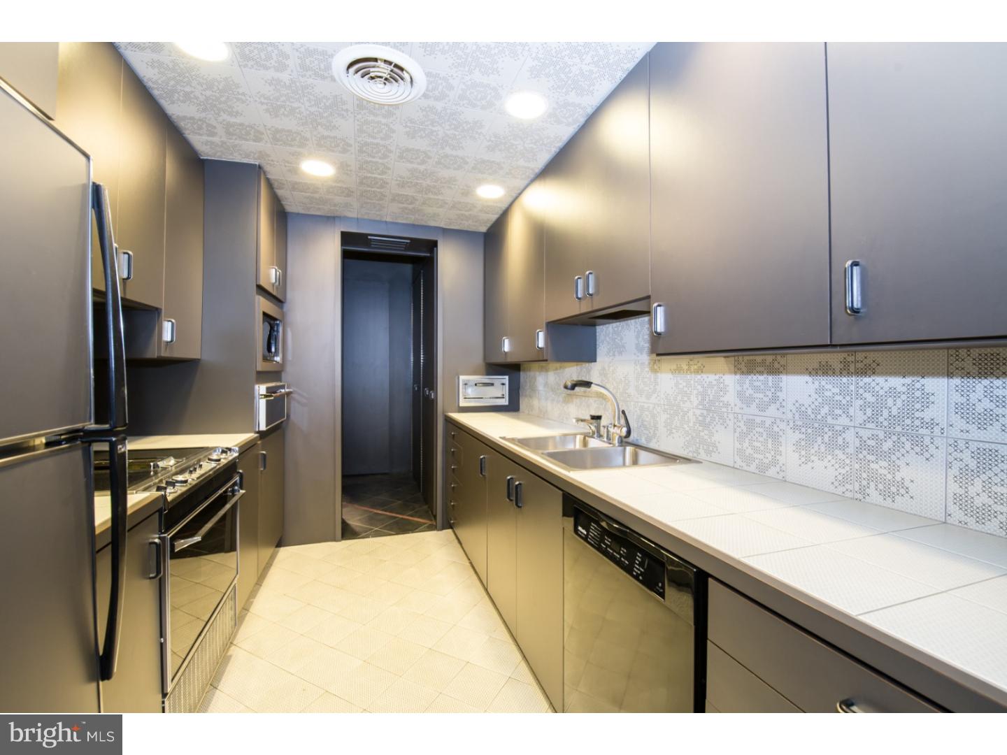 SOCIETY HILL - Residential