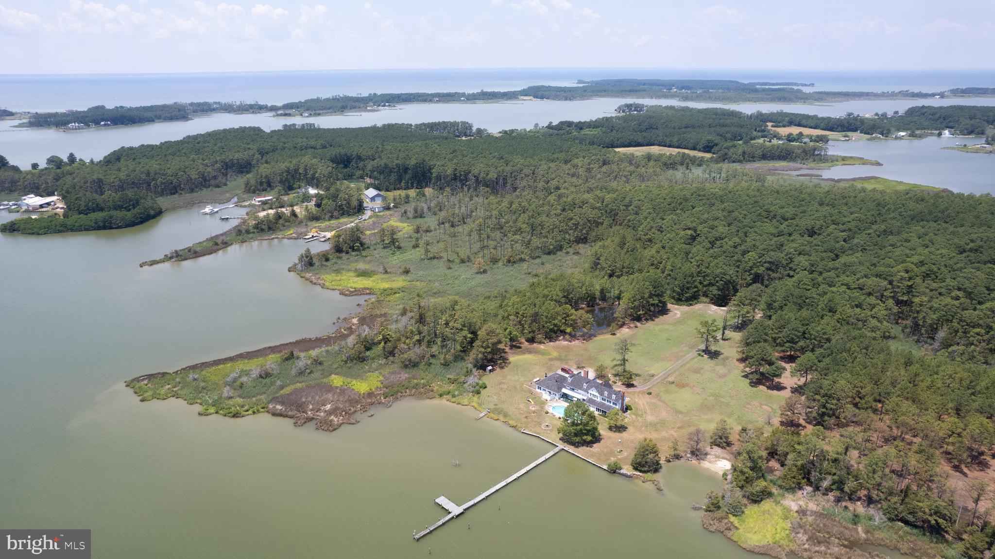 NECK DISTRICT/HUDSON - Residential