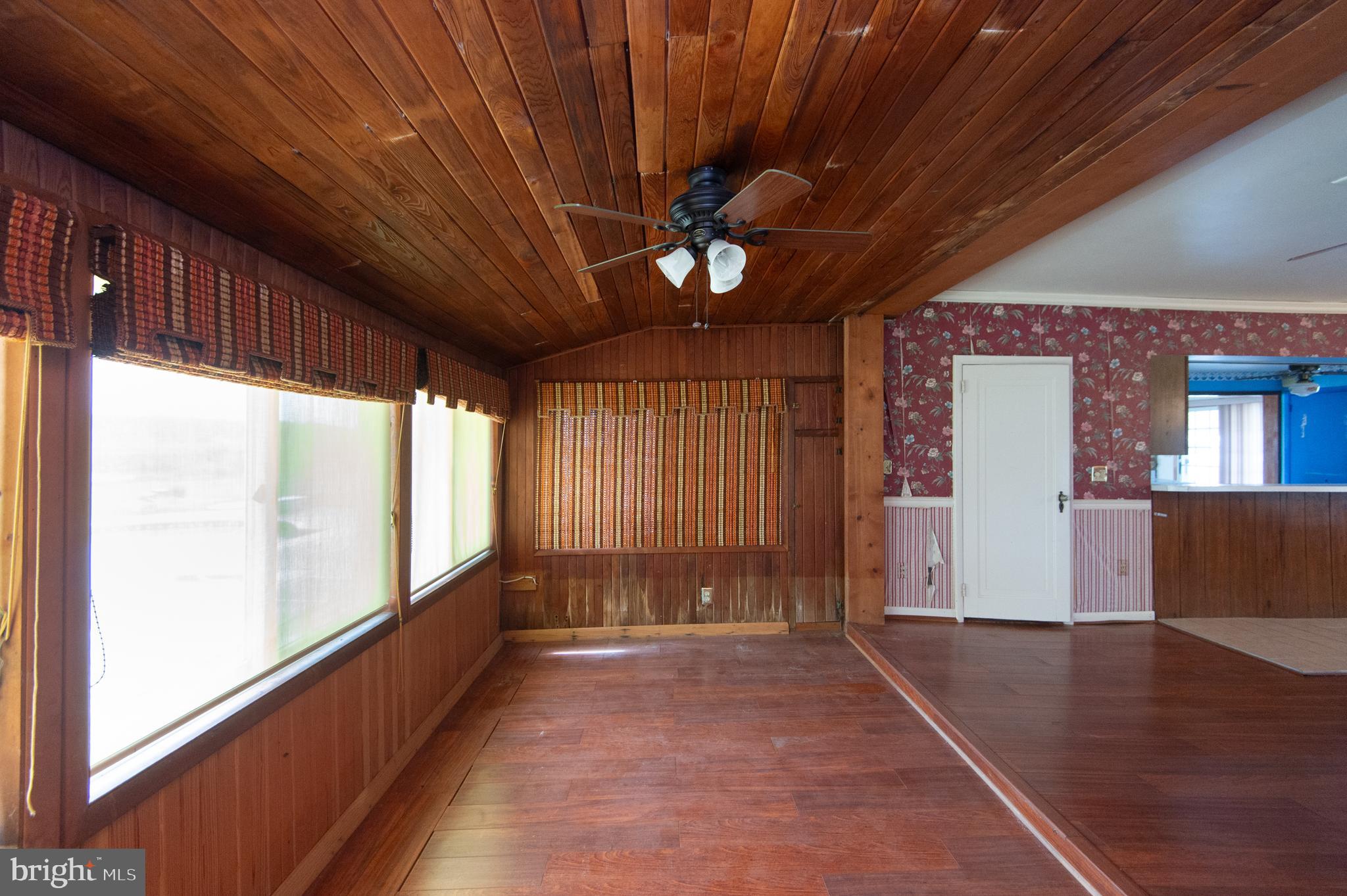 NECK DISTRICT/HUDSON - Residential