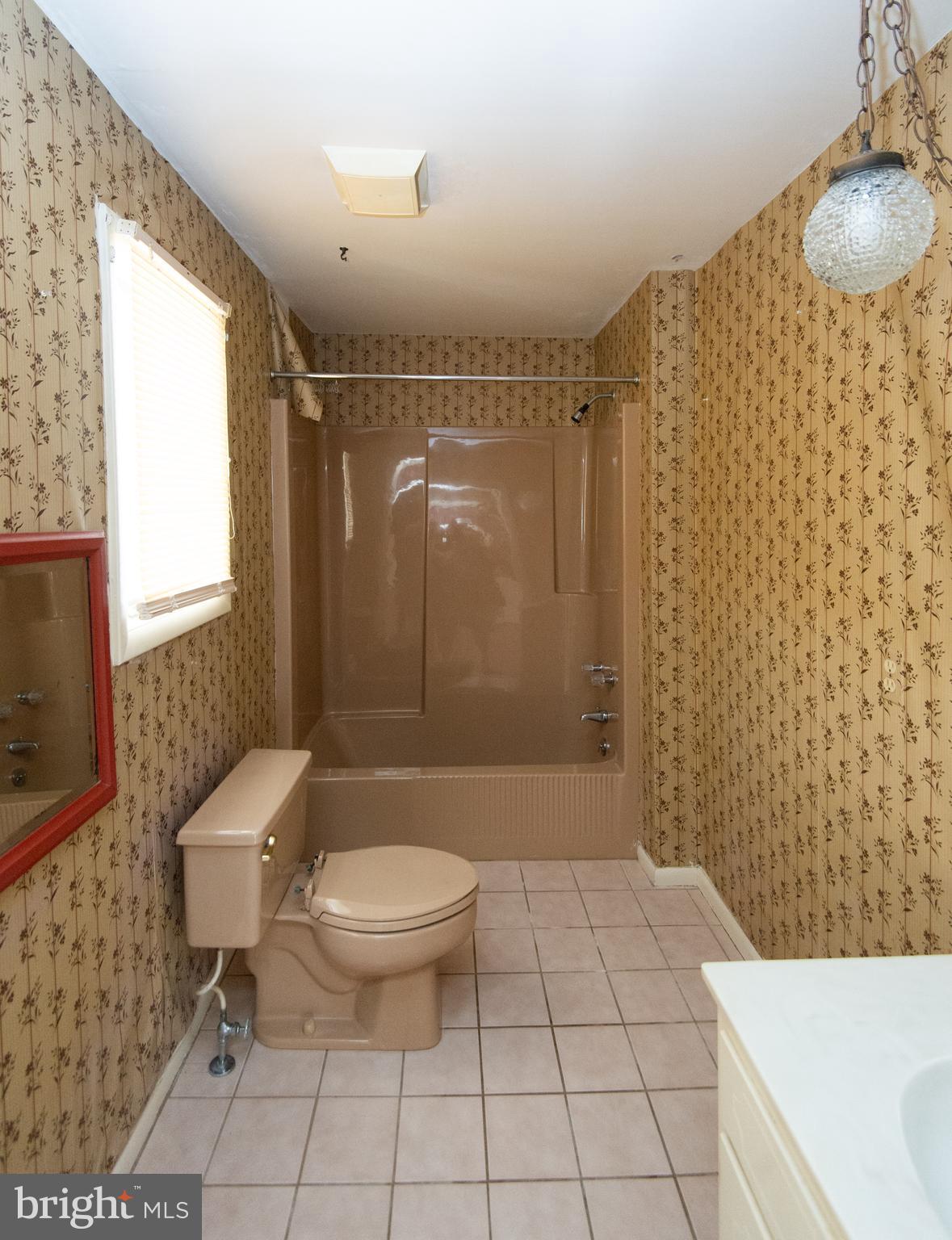 NECK DISTRICT/HUDSON - Residential