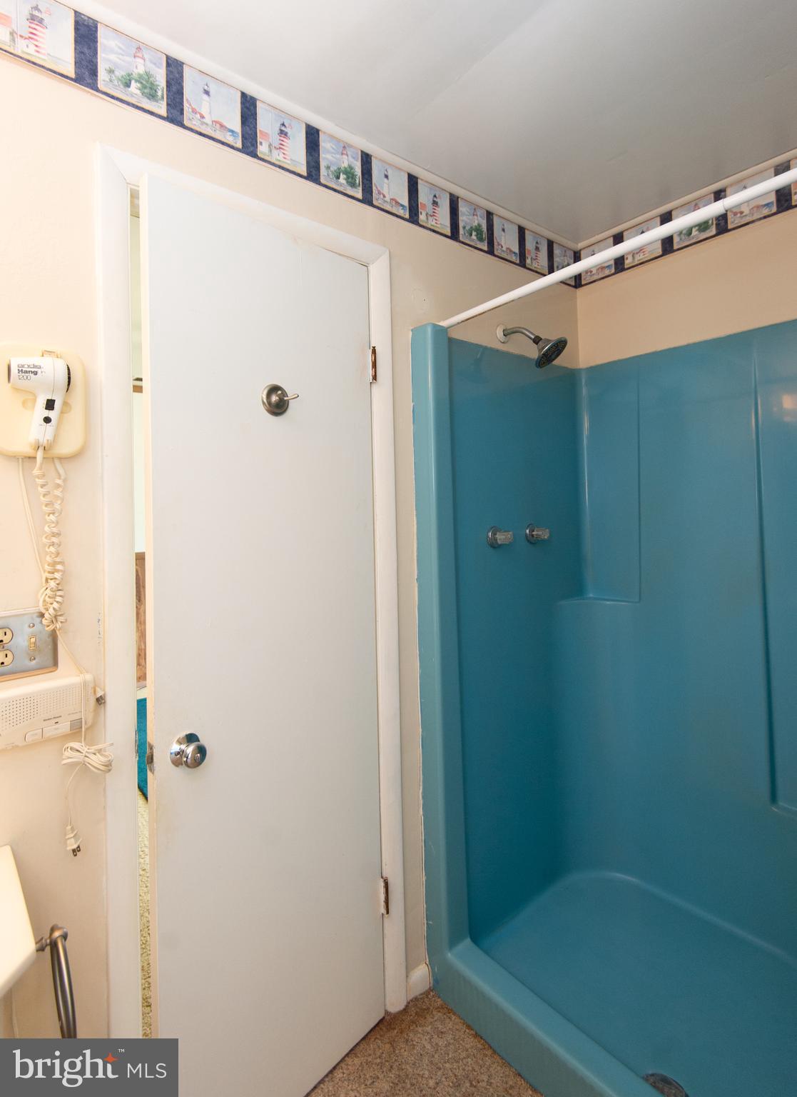 NECK DISTRICT/HUDSON - Residential