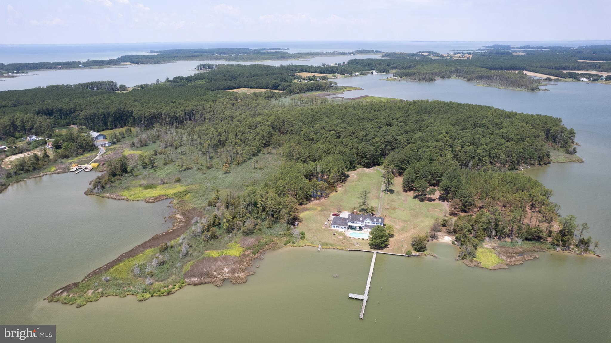 NECK DISTRICT/HUDSON - Residential