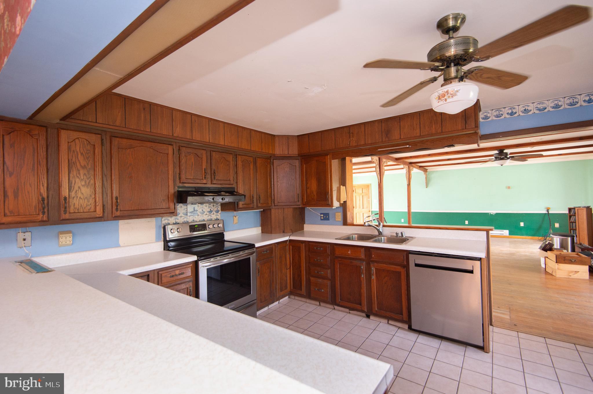 NECK DISTRICT/HUDSON - Residential