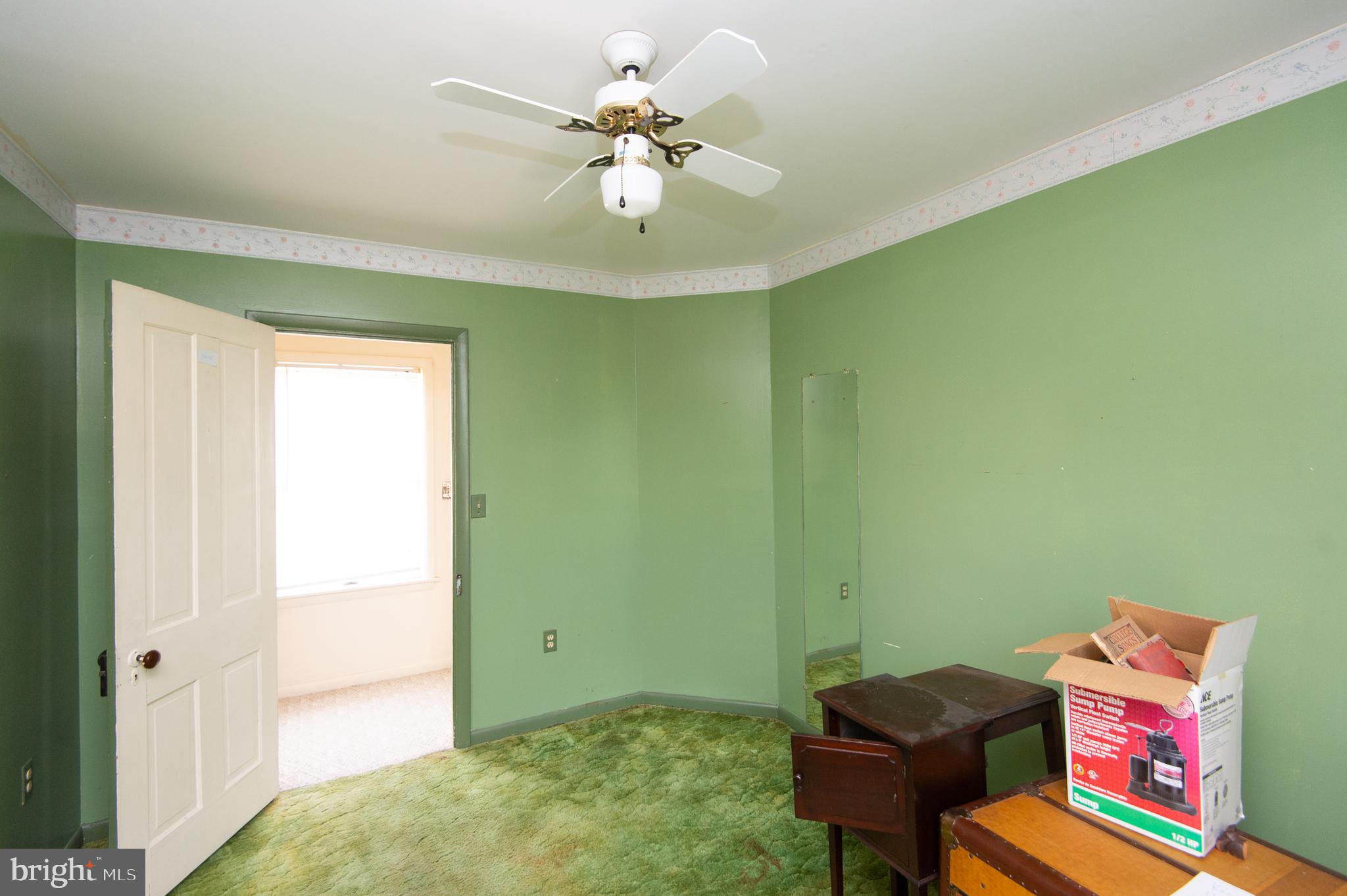 NECK DISTRICT/HUDSON - Residential