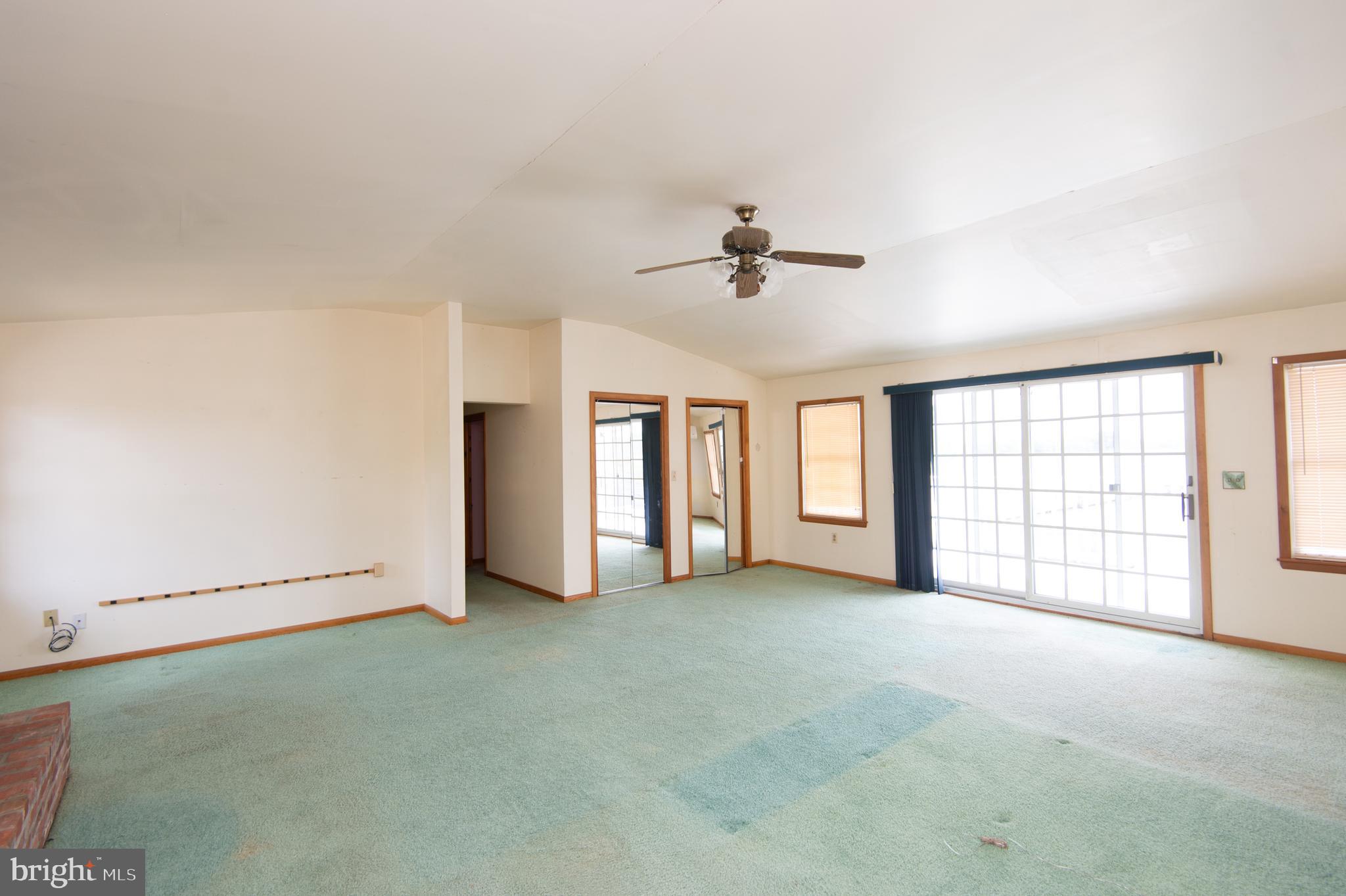 NECK DISTRICT/HUDSON - Residential