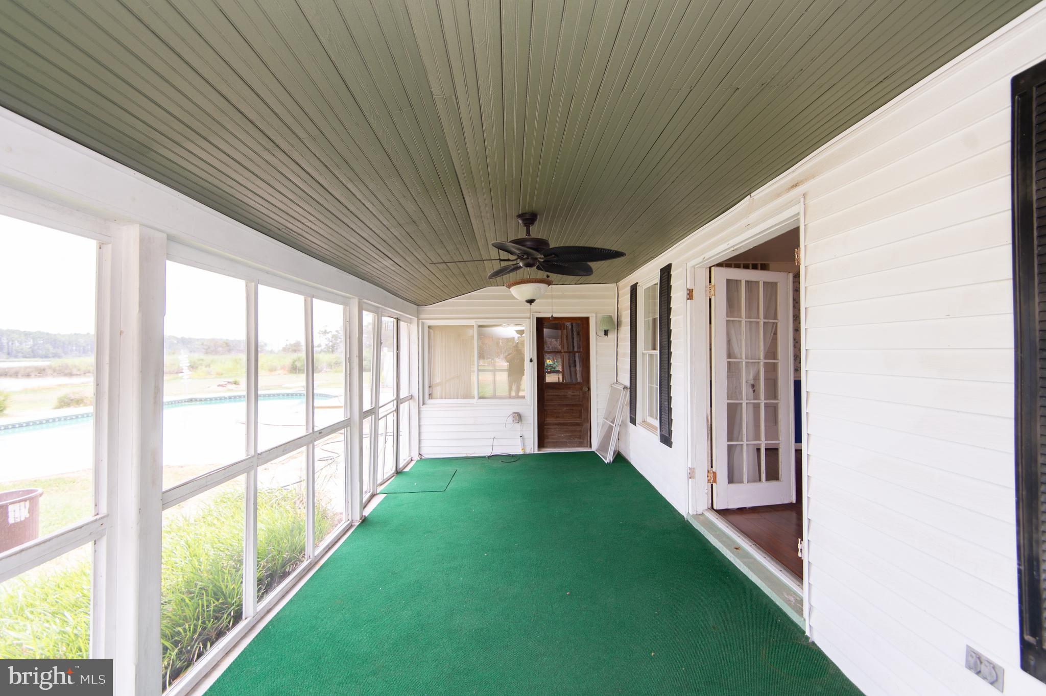 NECK DISTRICT/HUDSON - Residential