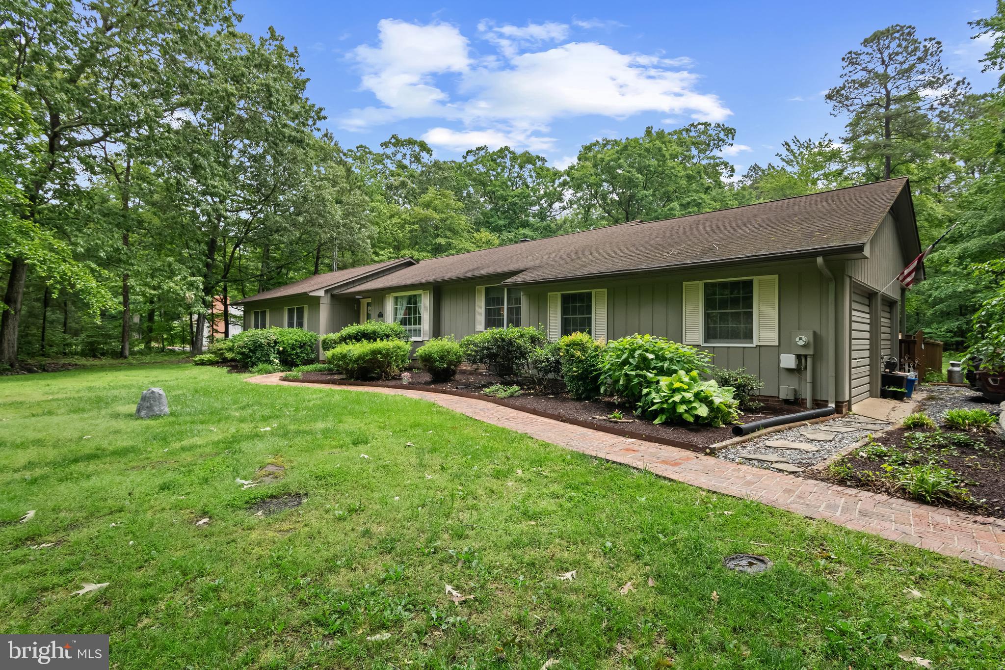 8543 INGLETON ROAD