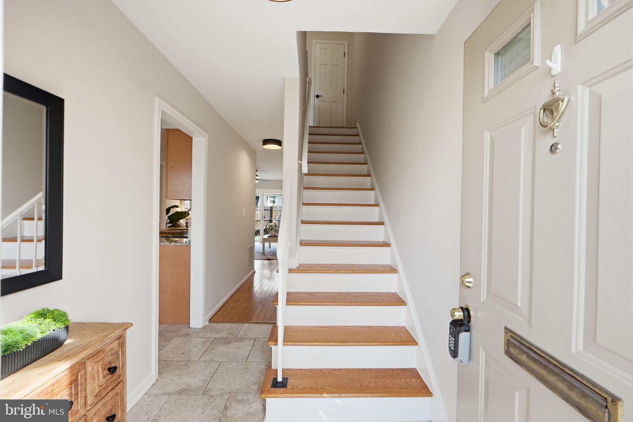 8230 CARRLEIGH PARKWAY 84