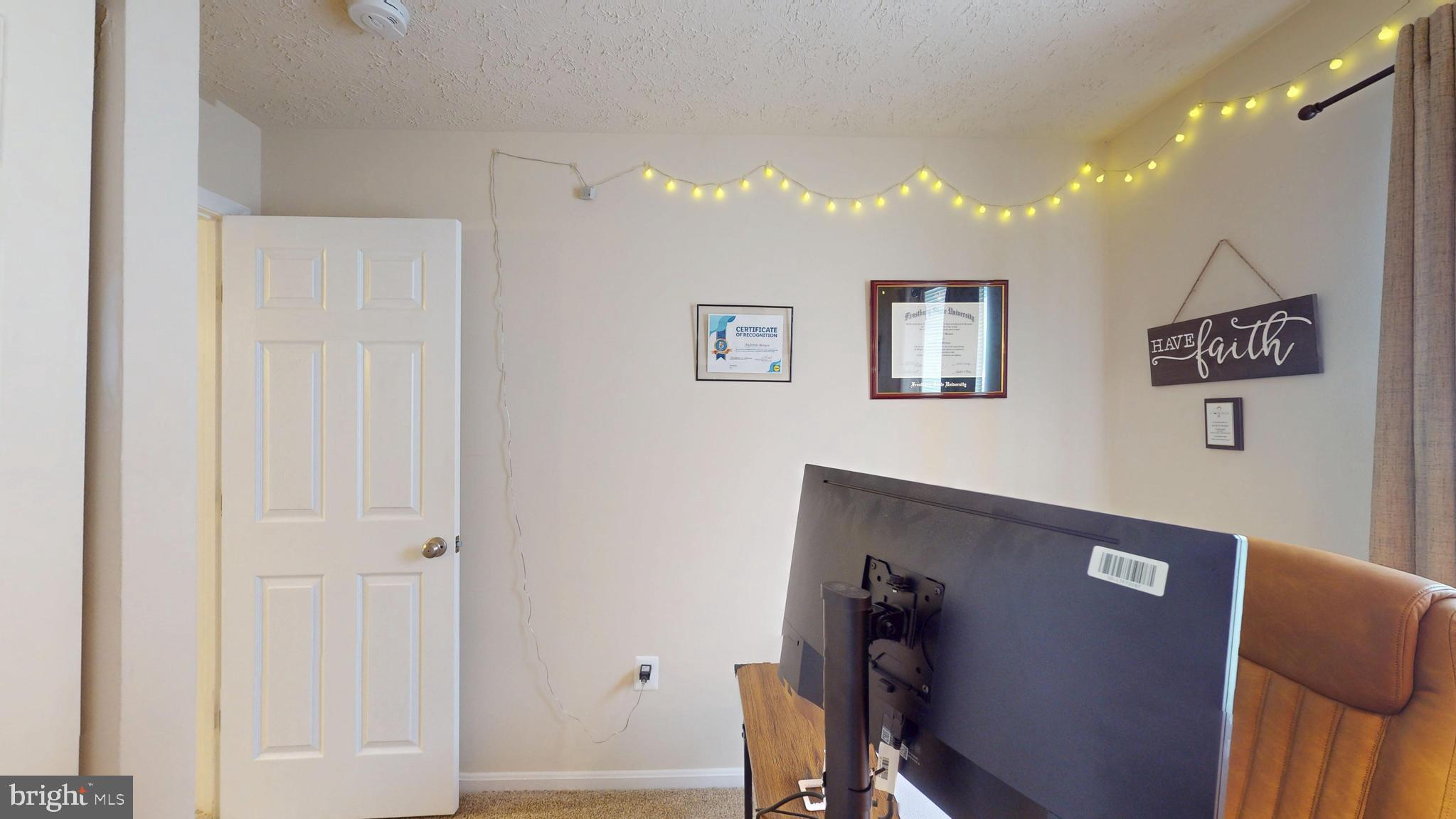 RIVERSIDE RUN - Residential