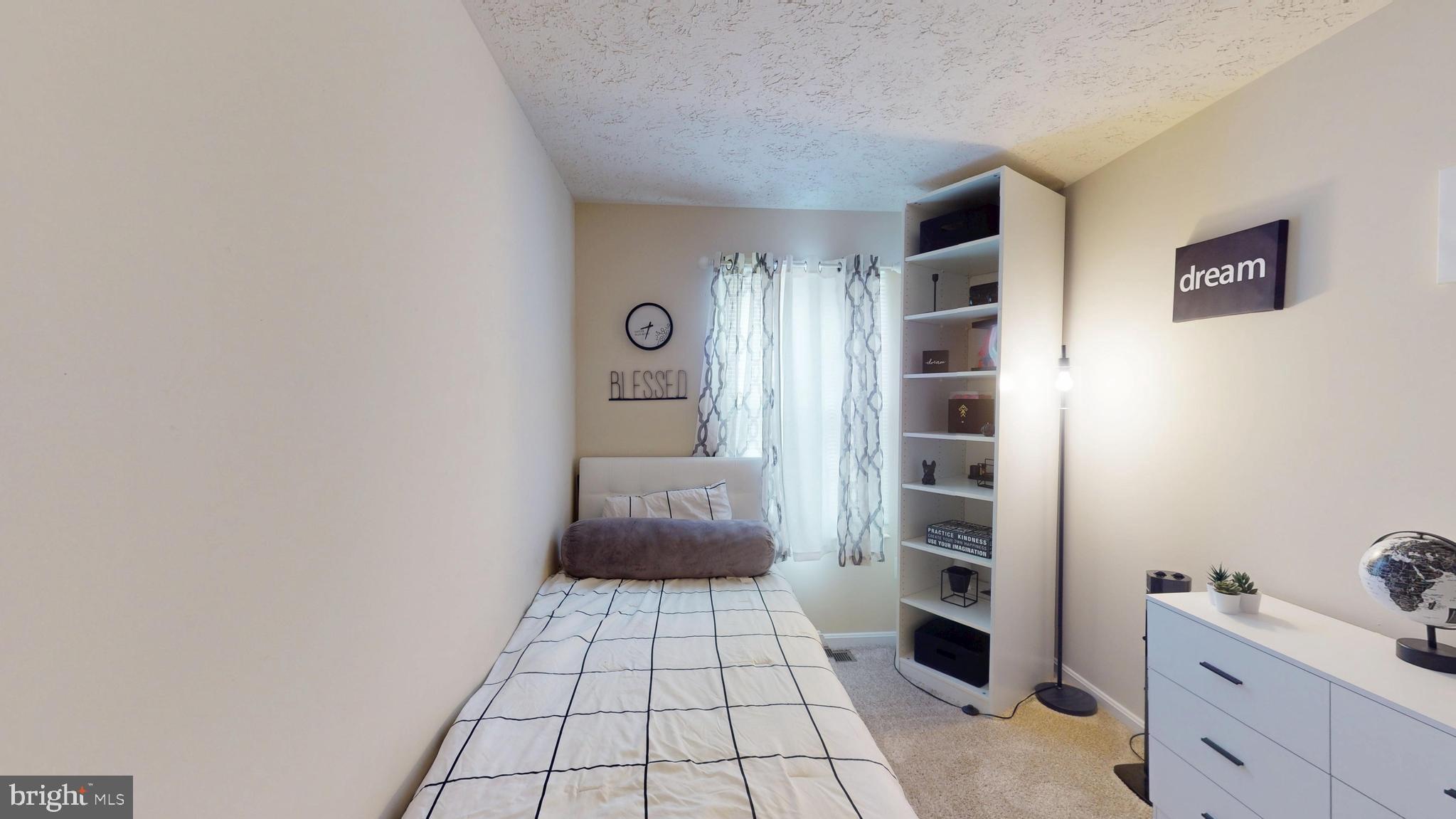 RIVERSIDE RUN - Residential