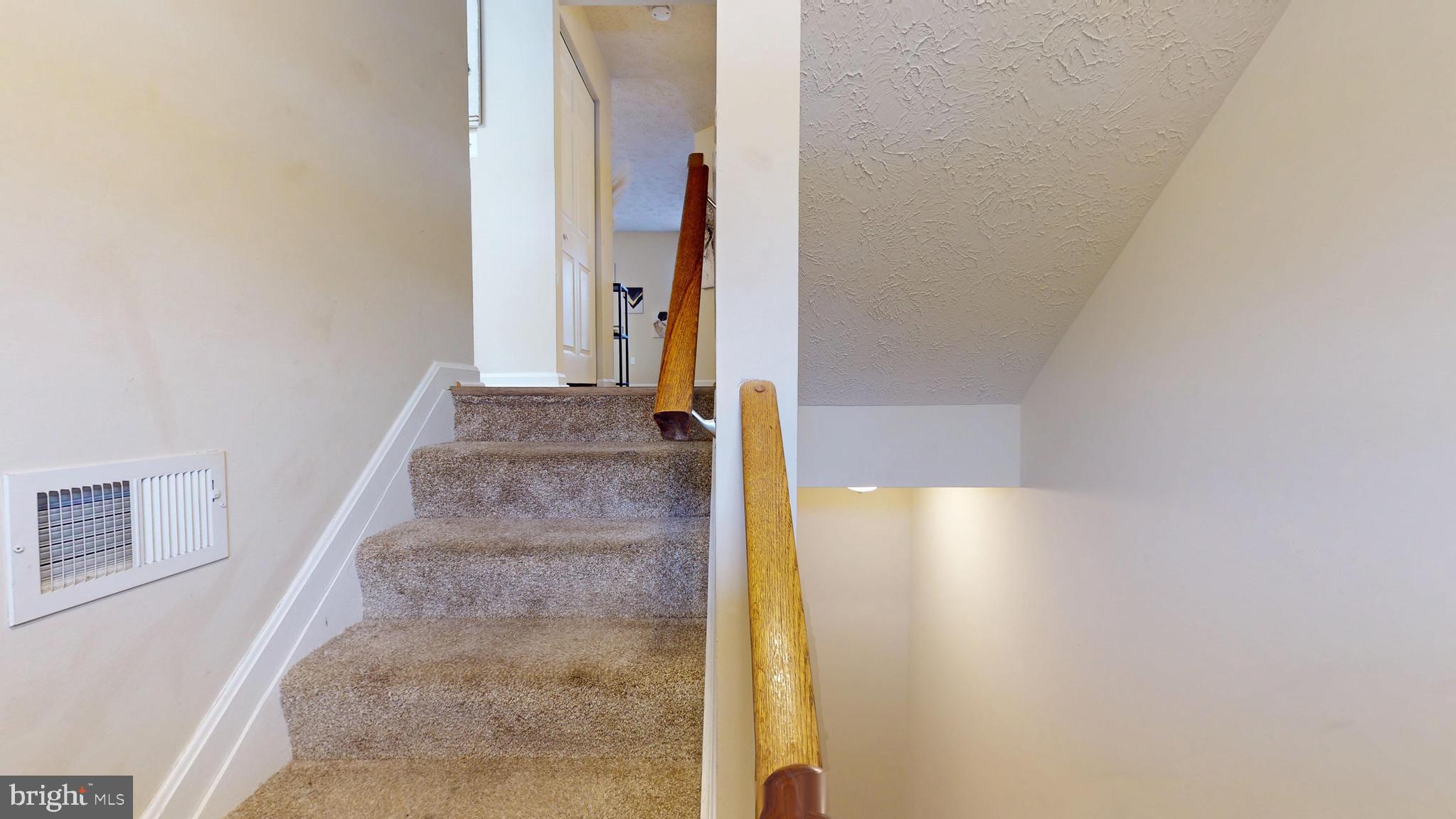 RIVERSIDE RUN - Residential