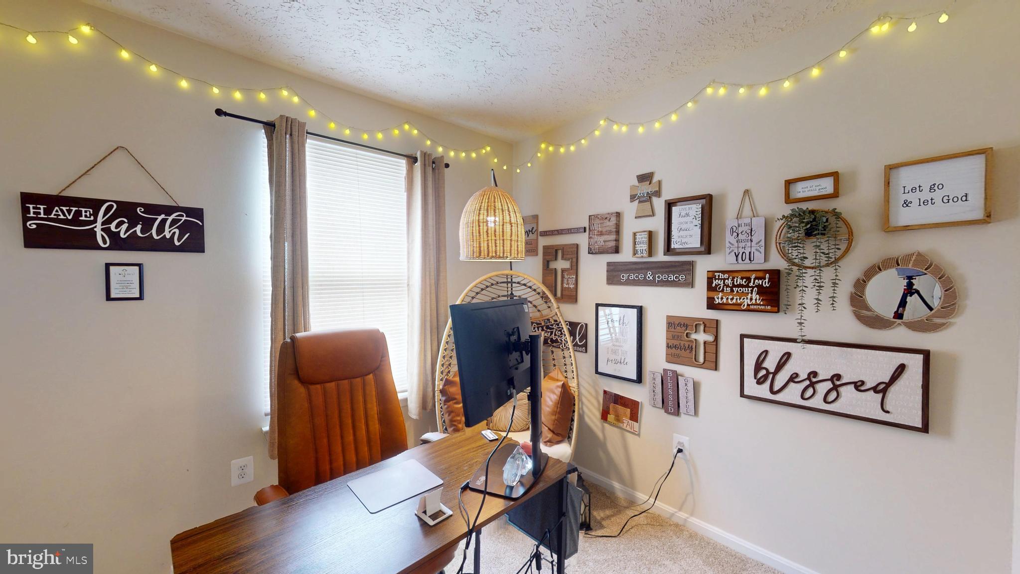 RIVERSIDE RUN - Residential