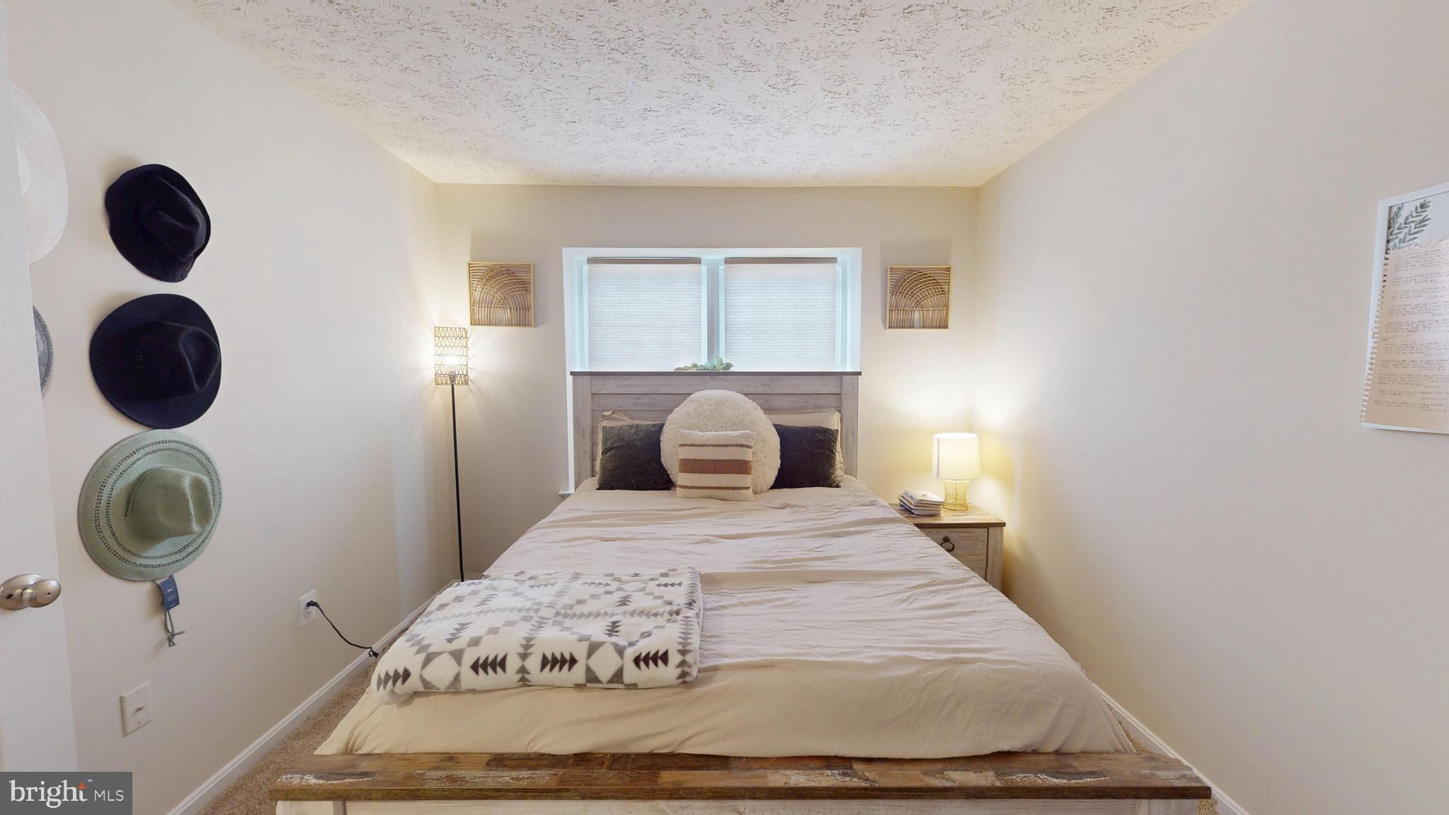 RIVERSIDE RUN - Residential