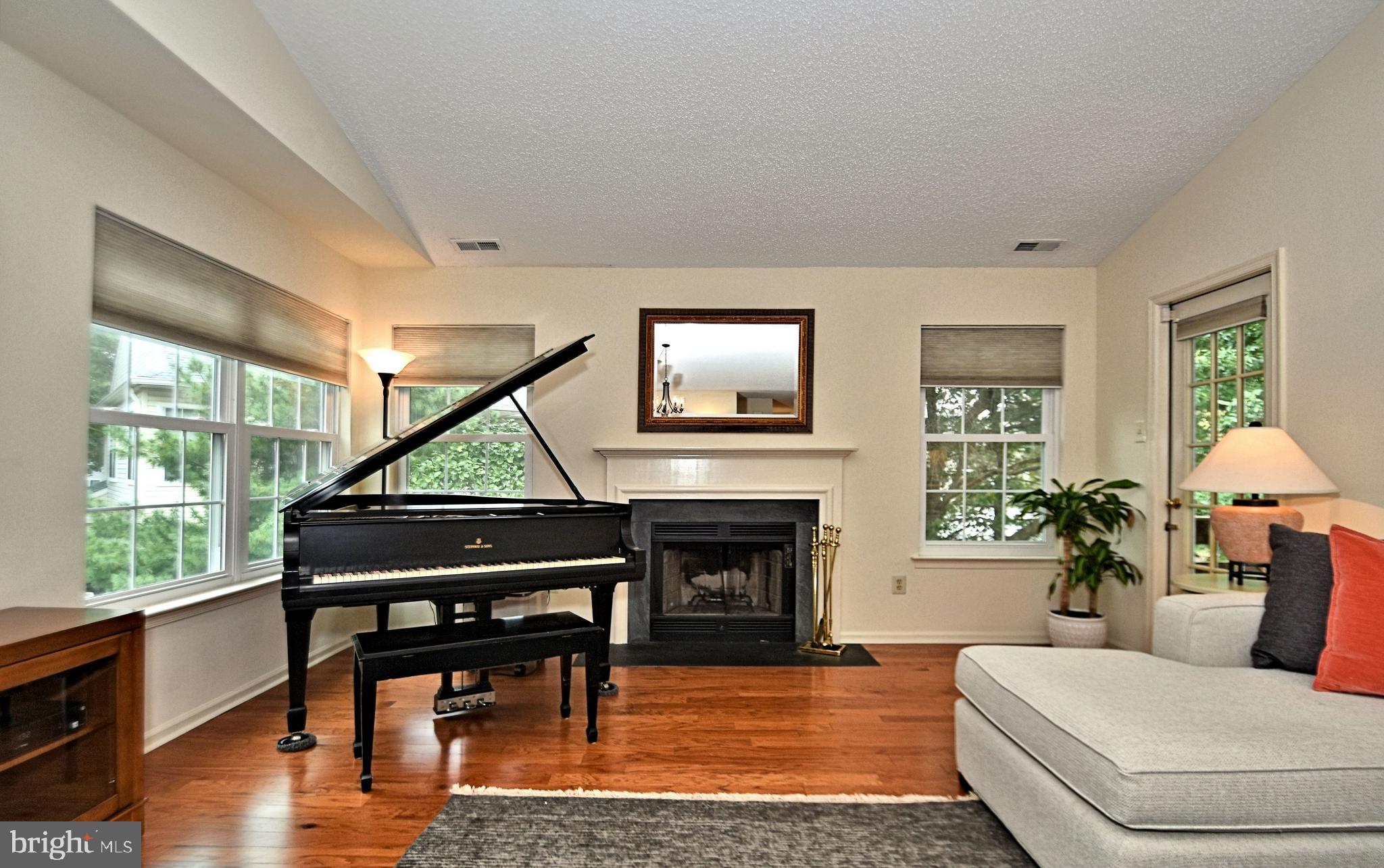 BROOKSTONE - Residential