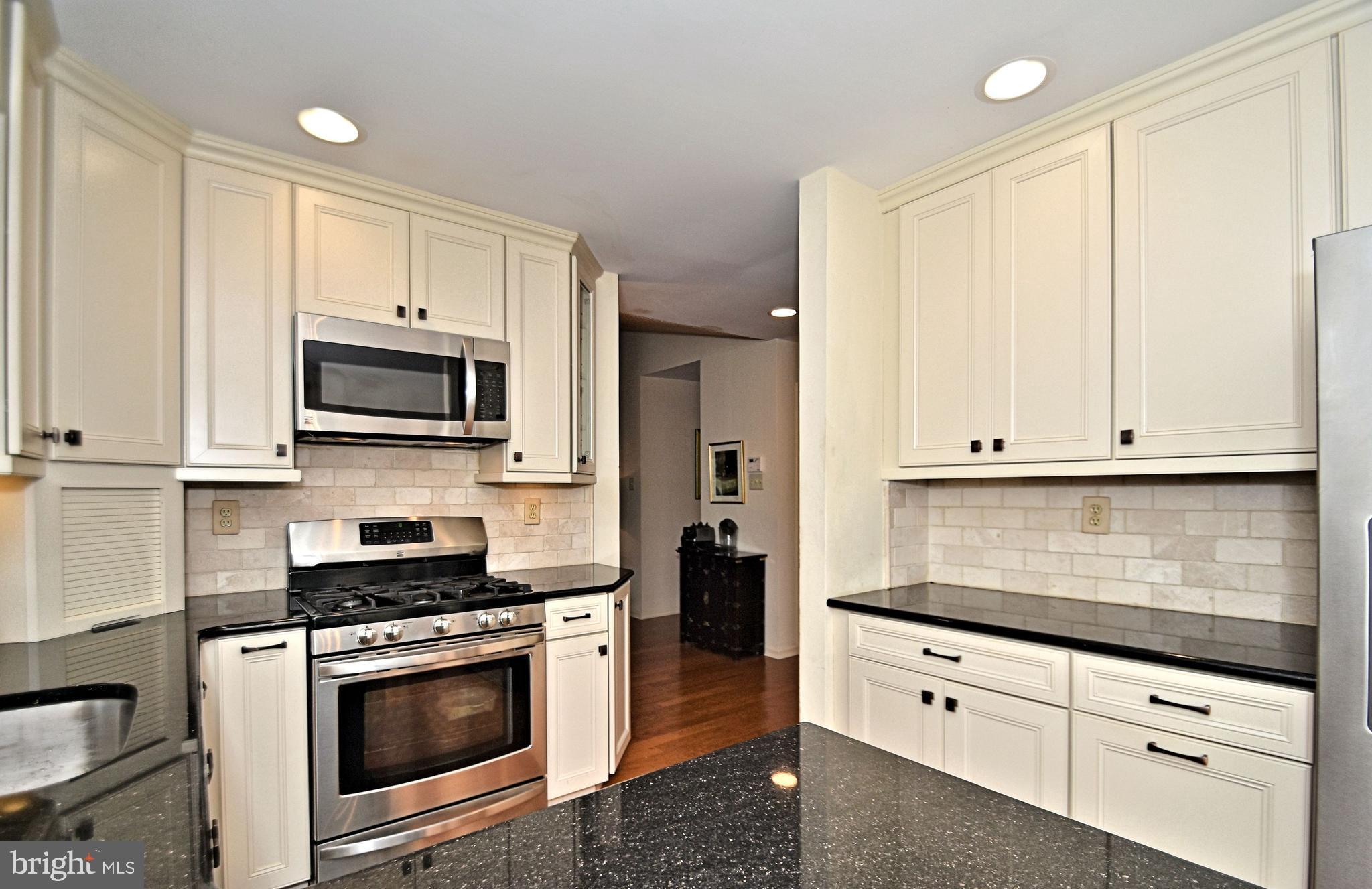 BROOKSTONE - Residential