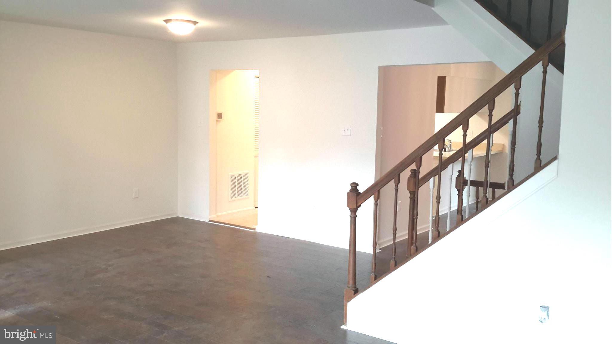 PADONIA COMPLEX - Residential Lease